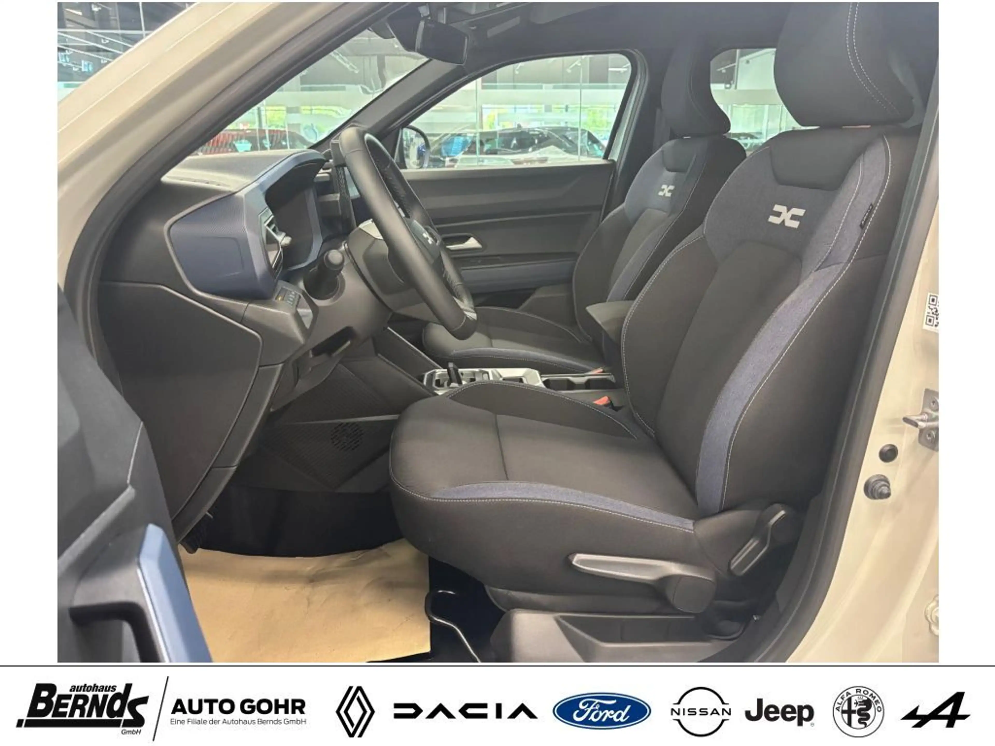 Dacia Duster Hybrid 140 Journey Multiview Kamera Navi 3D HiFi — photo 10