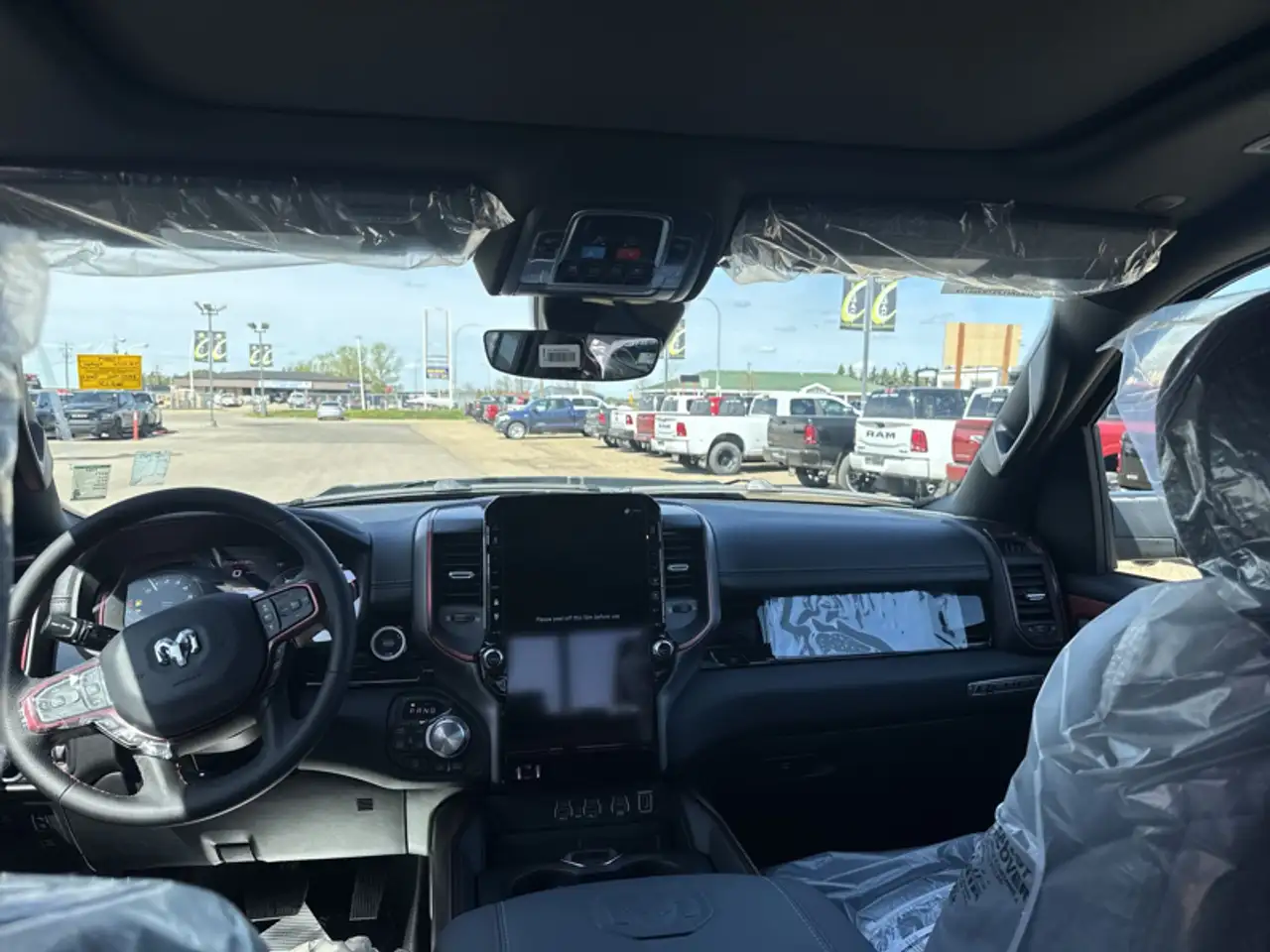 RAM 1500 снимка RAM 1500