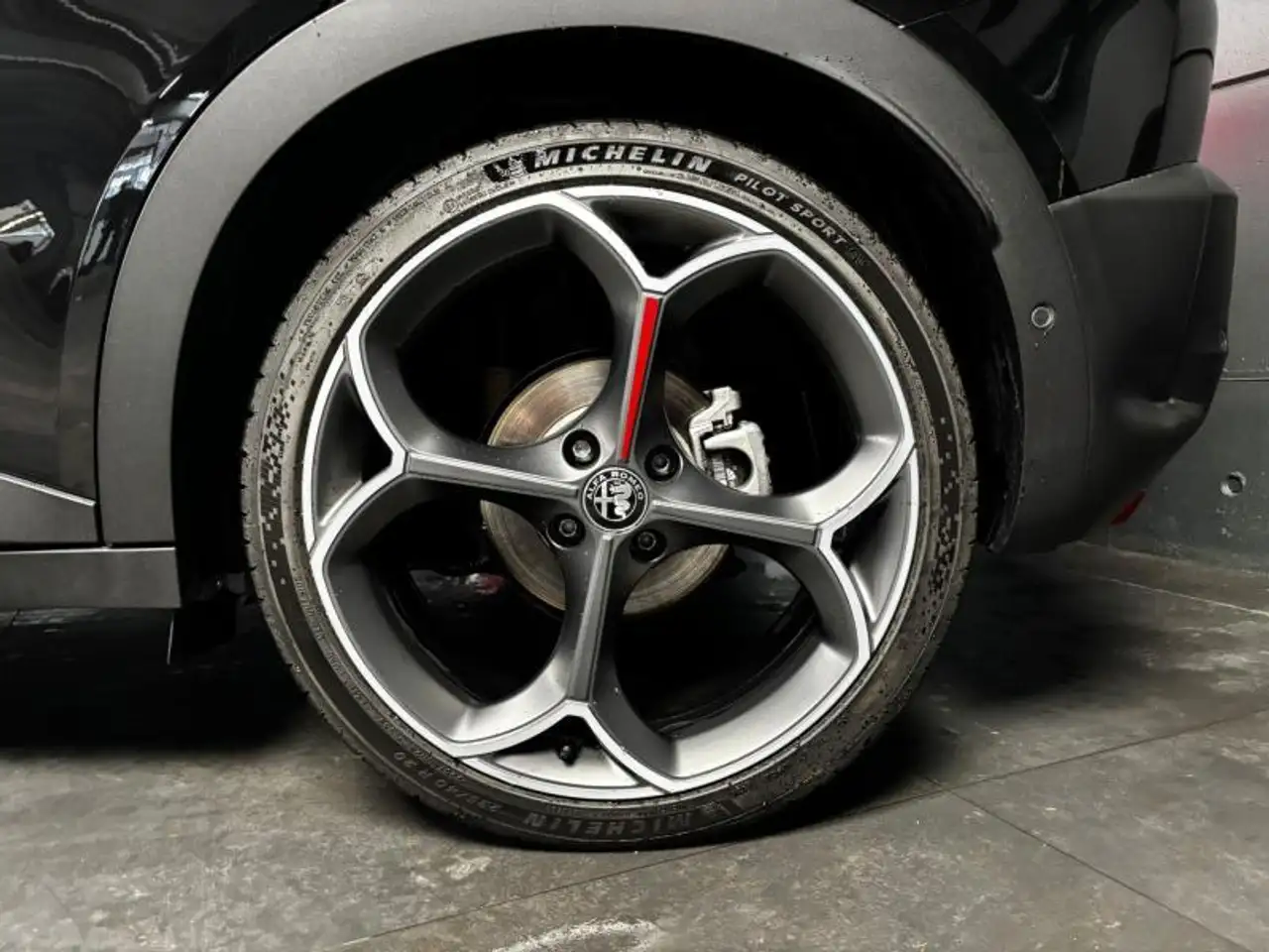 Alfa Romeo Junior 2025