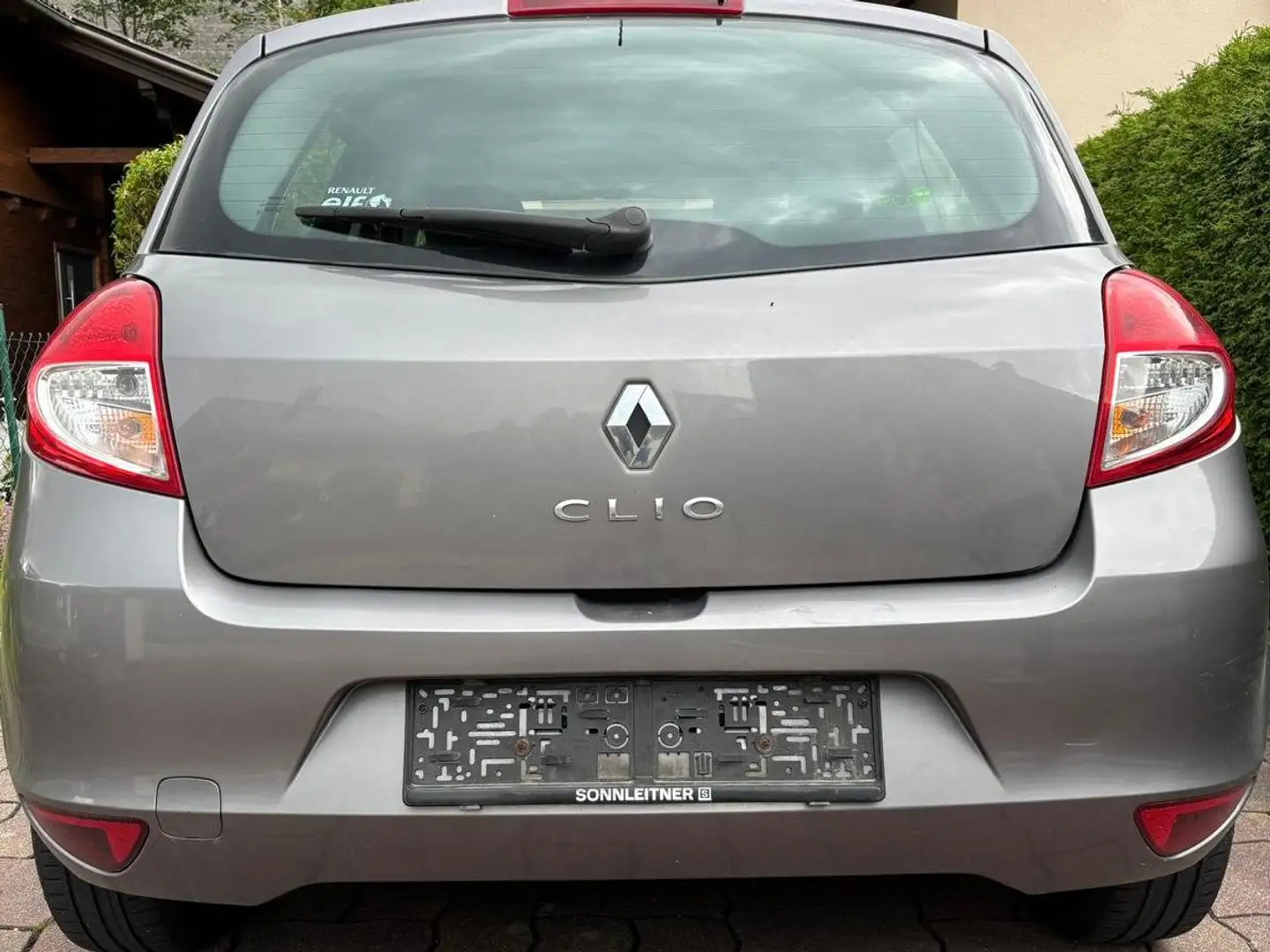Renault Clio Clio Expression 1,2 16V Hi-Flex Expression Grau - 2