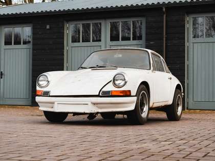 Porsche 911 This is the price without engine, engine is availa