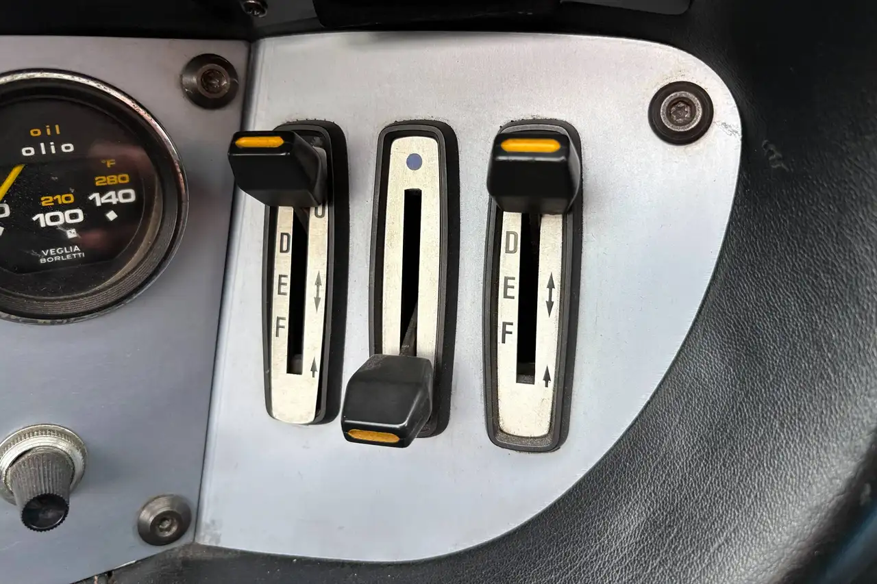 Ferrari Dino 308 GT4, foto 10