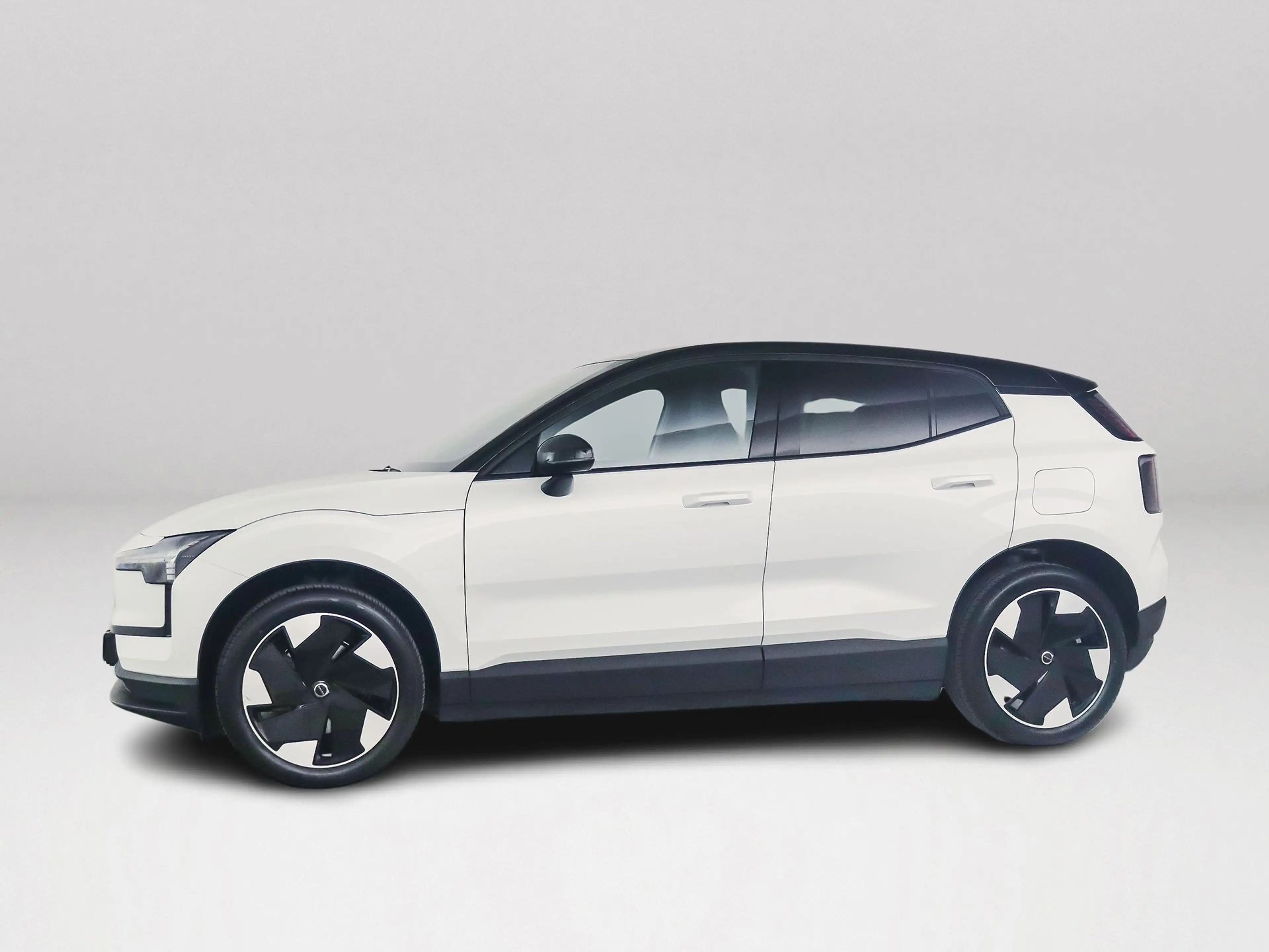 Volvo EX30 Single Motor Extended Range Plus 69 kWh | Parkeerc — photo 4