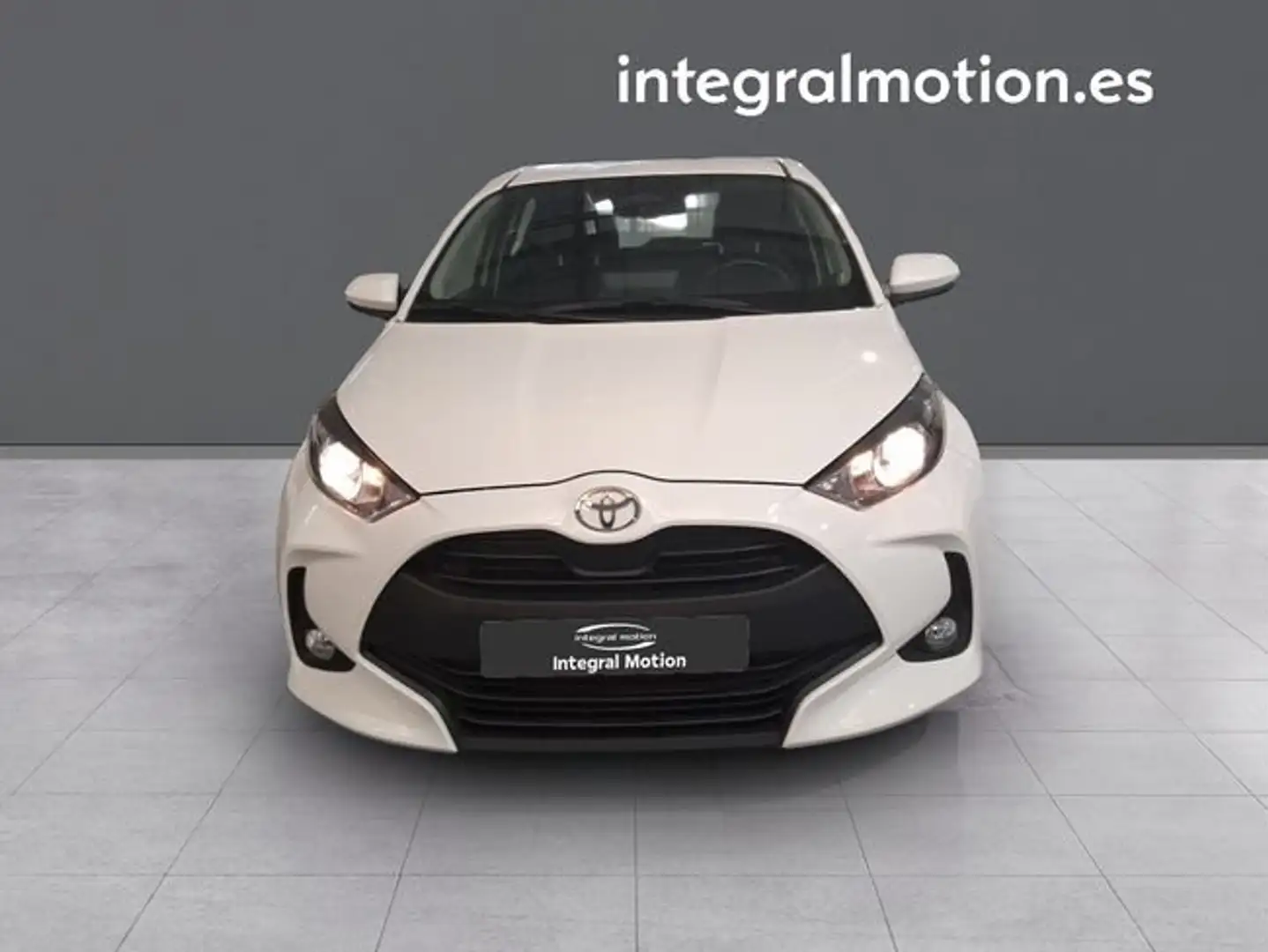 Toyota Yaris 120H 1.5 Active Plus Blanco - 2