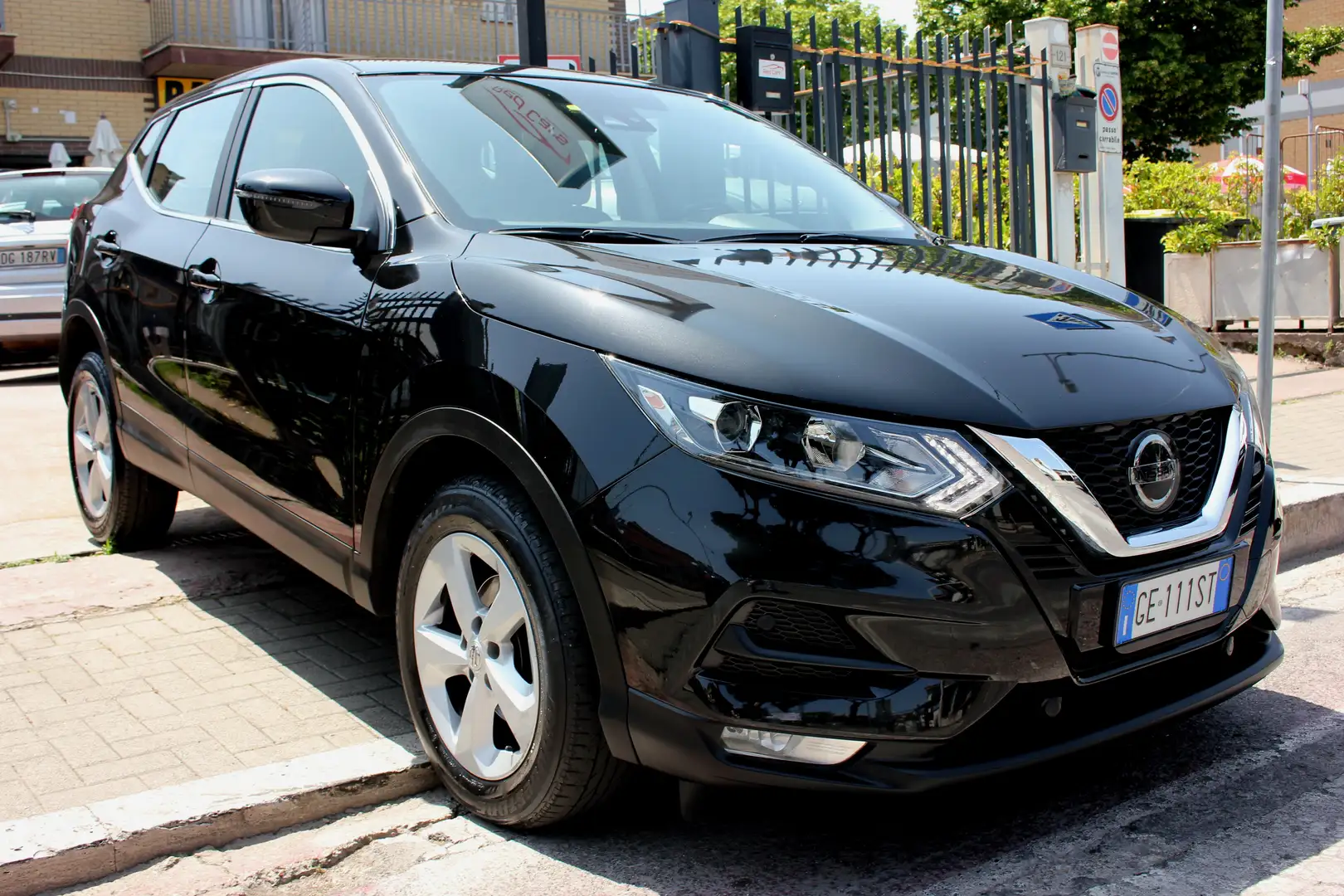 Nissan Qashqai 140cv *PREZZO VERO* KM CERTIFICATI NAVI - 2