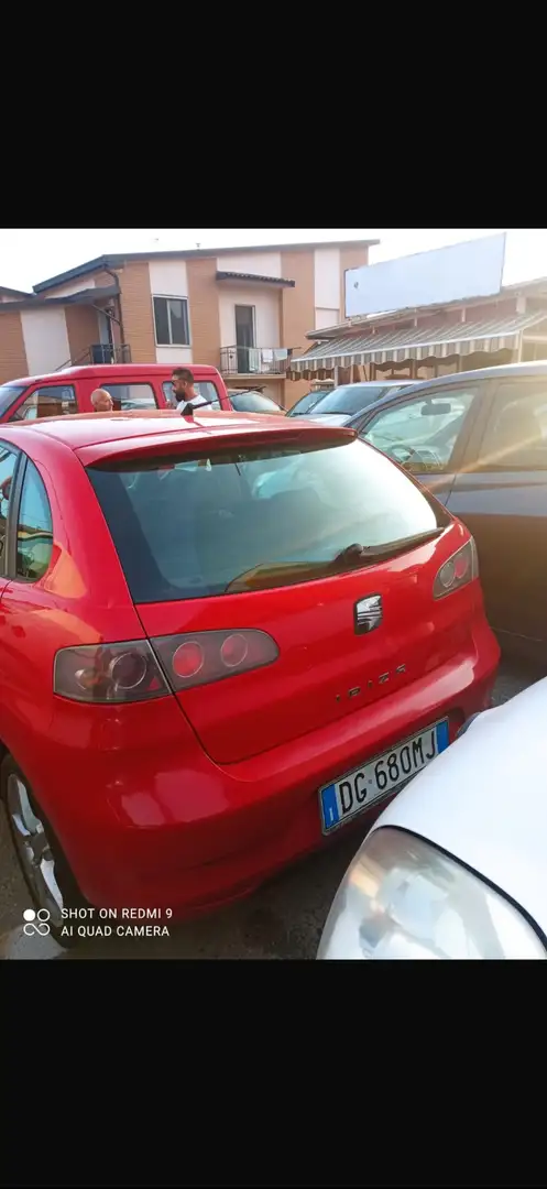 SEAT Ibiza 5p 1.4 16v Stylance auto Rosso - 2