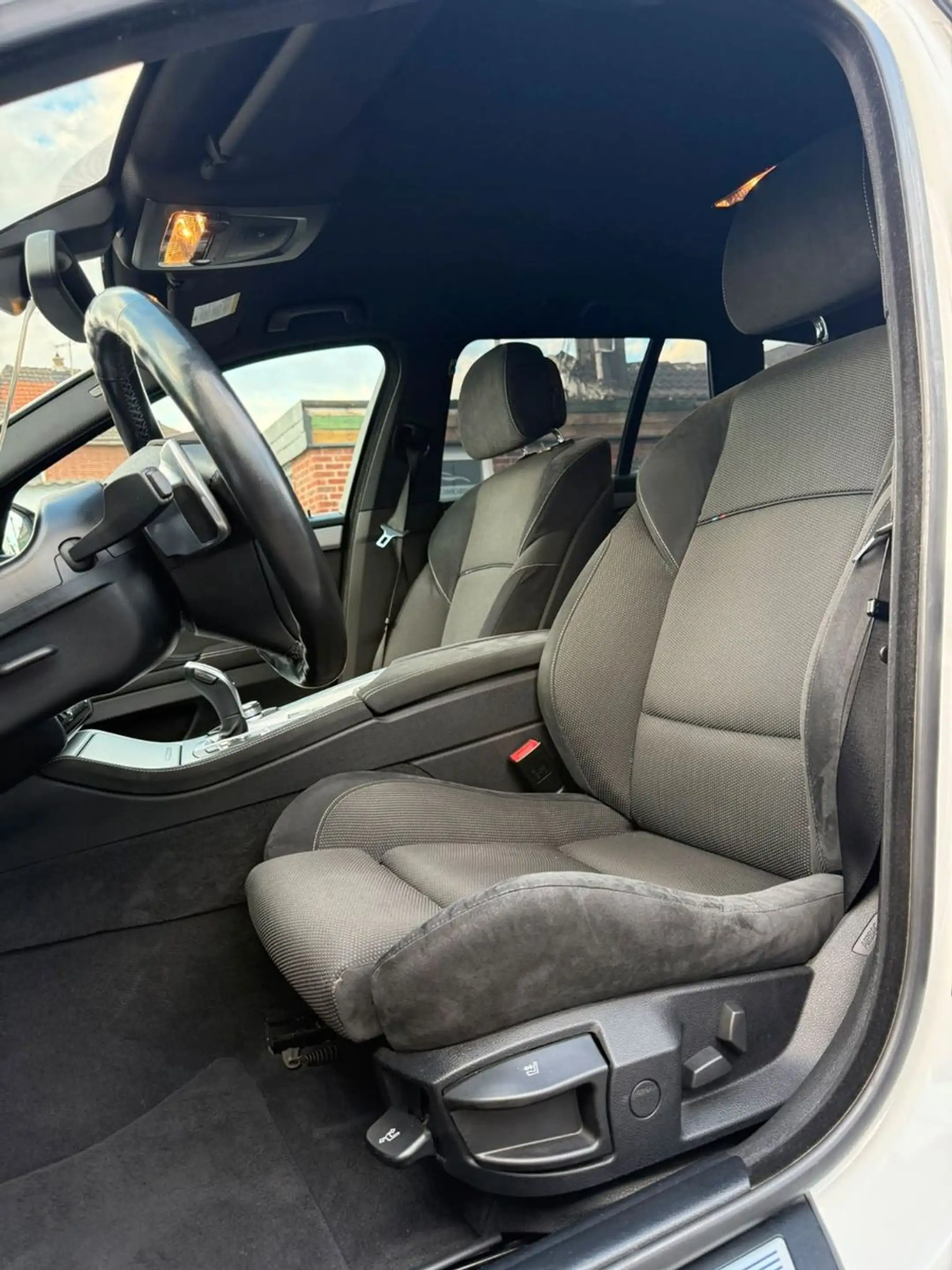 BMW 525 5 Touring xDrive*M-PAKET*GARANTIE*XENON*NAVI — photo 10