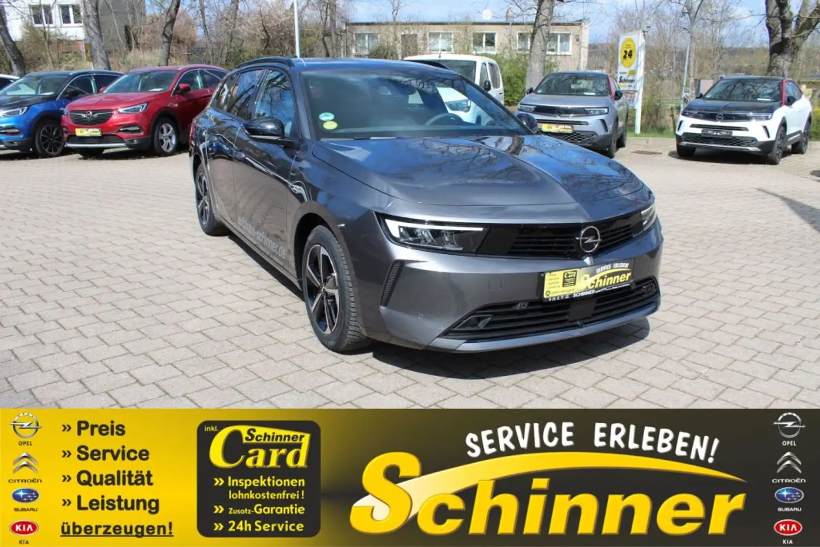 Opel Astra Sports Tourer 1.2 Turbo Edition Grau - 1
