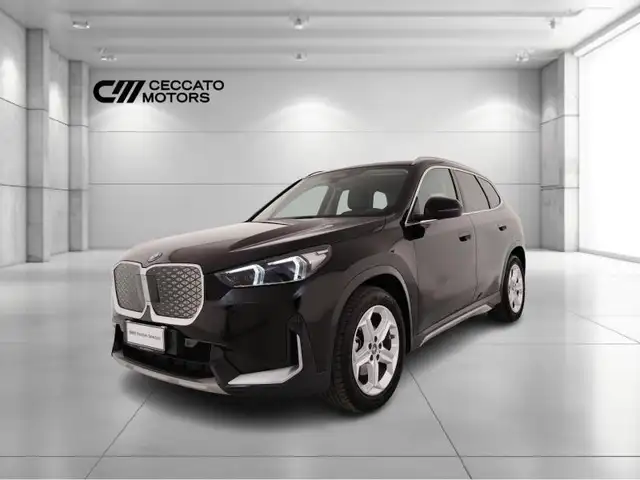 BMW iX1 edrive 20 X-Line