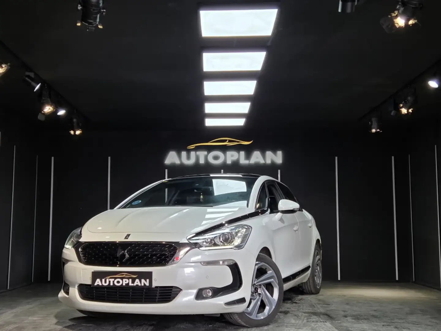 DS Automobiles DS 5 2.0HDi Desire 160 Blanco - 1