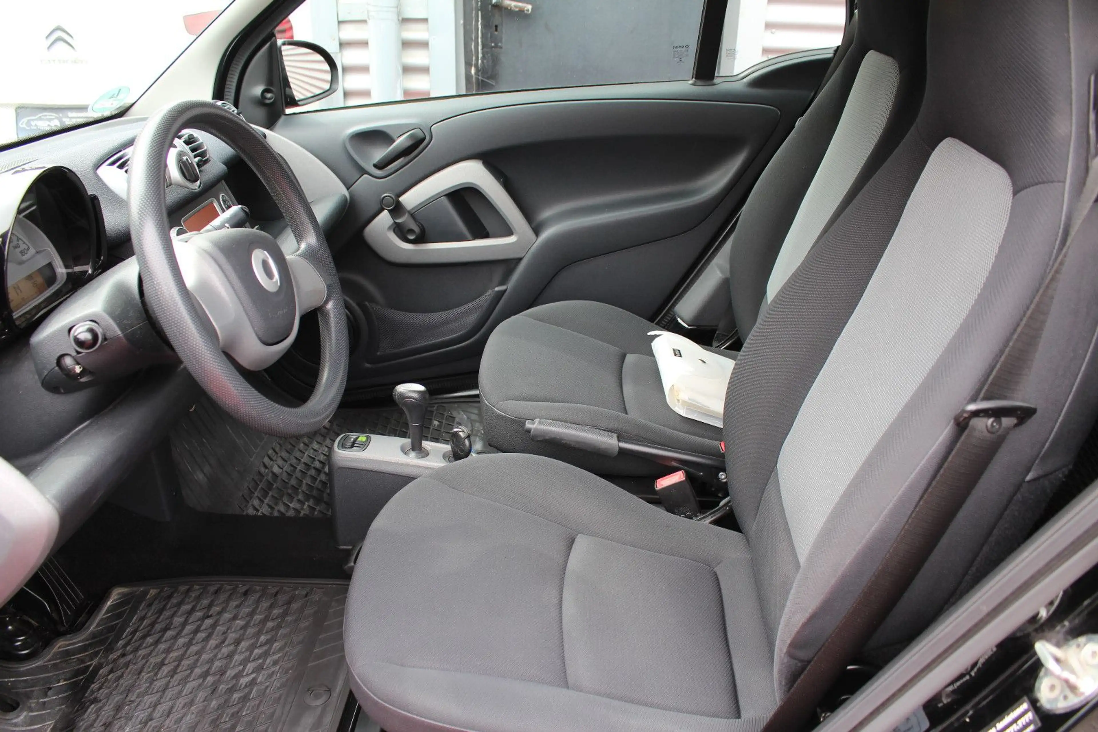smart forTwo fortwo coupe Micro Hybrid Drive 1.Hand — photo 14