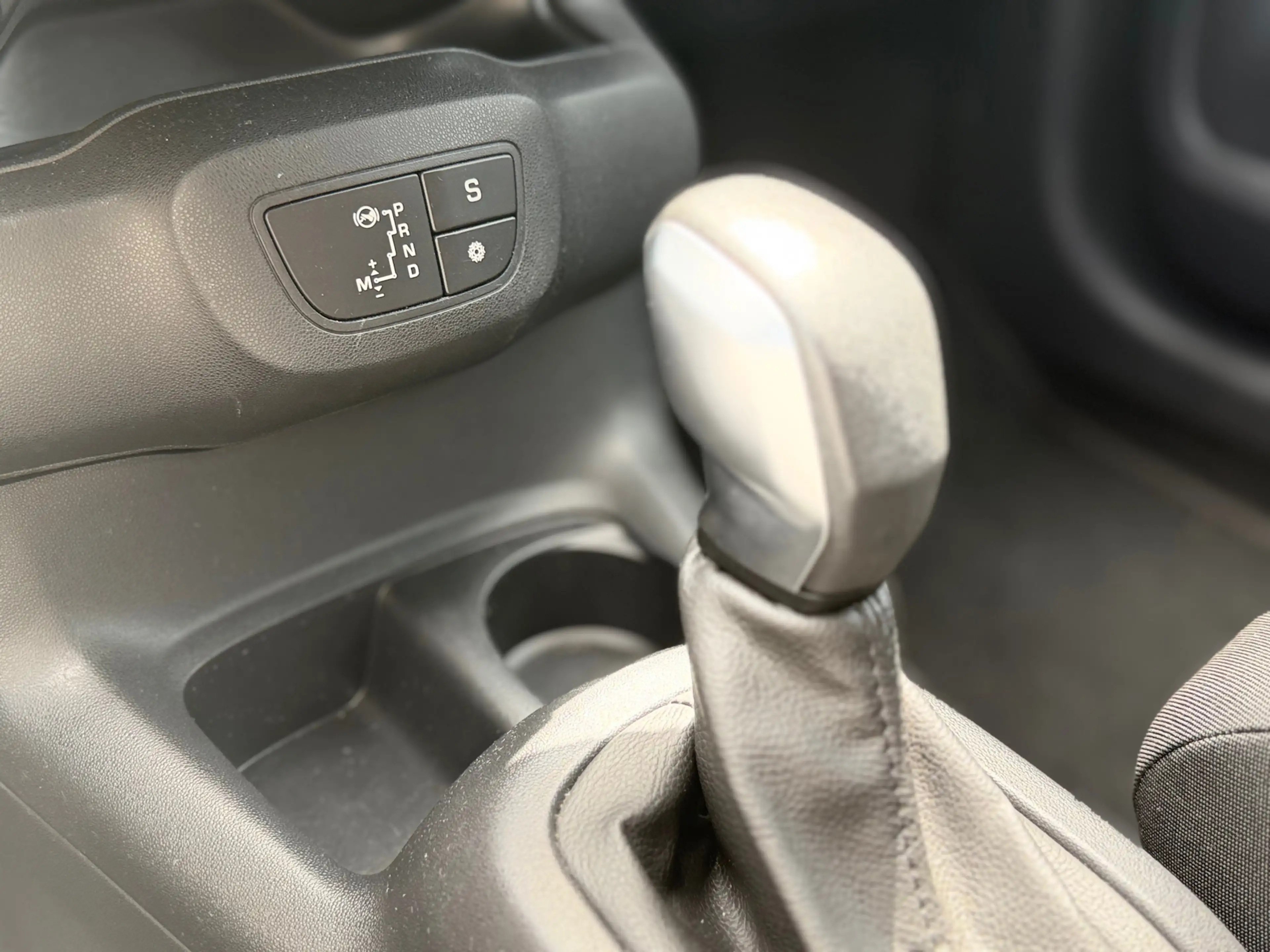 Citroen C4 Cactus 1.2 PureTech One-Tone 110pk Automaat - Noir Obsedi — photo 20
