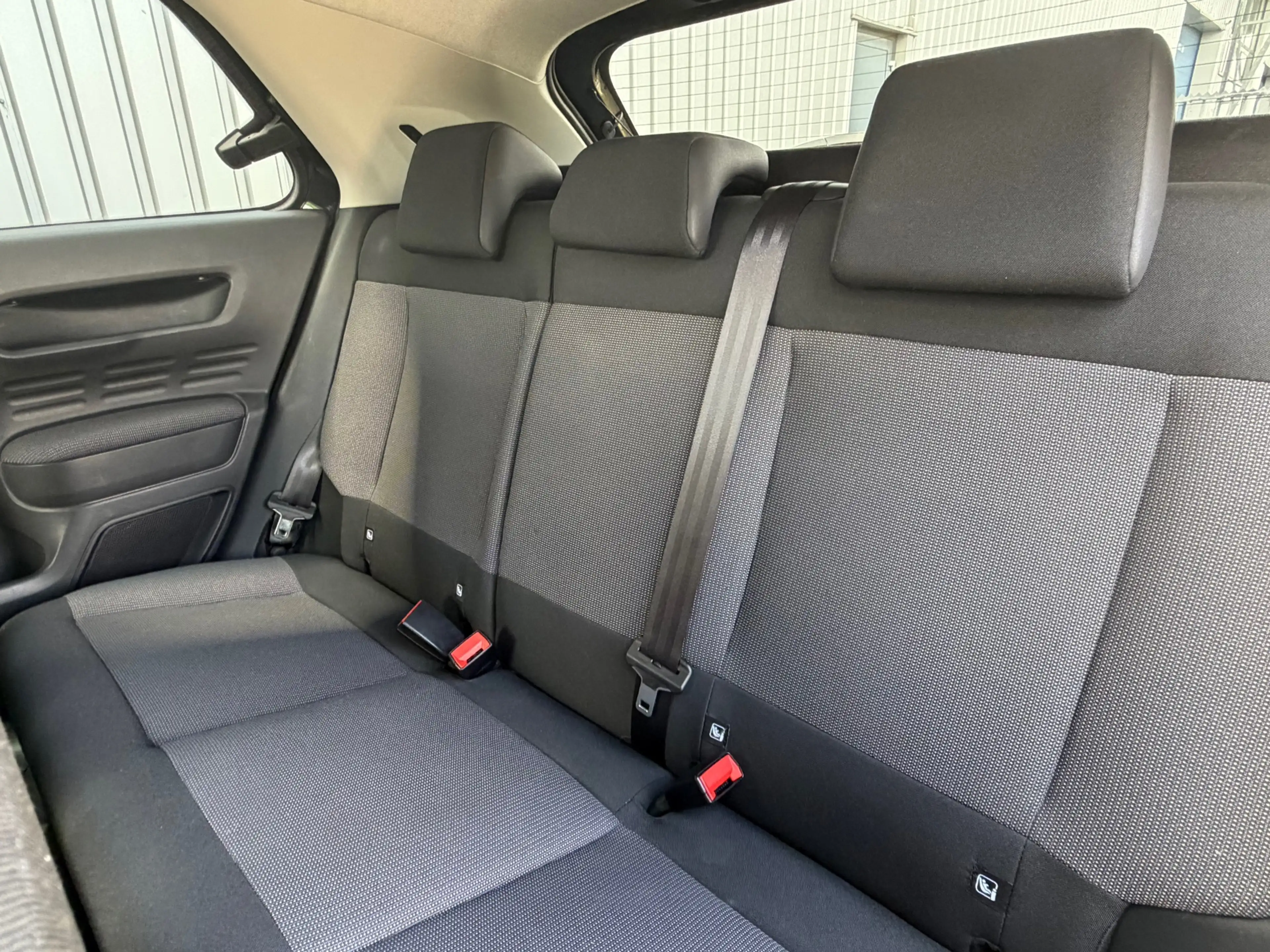 Citroen C4 Cactus 1.2 PureTech One-Tone 110pk Automaat - Noir Obsedi — photo 13
