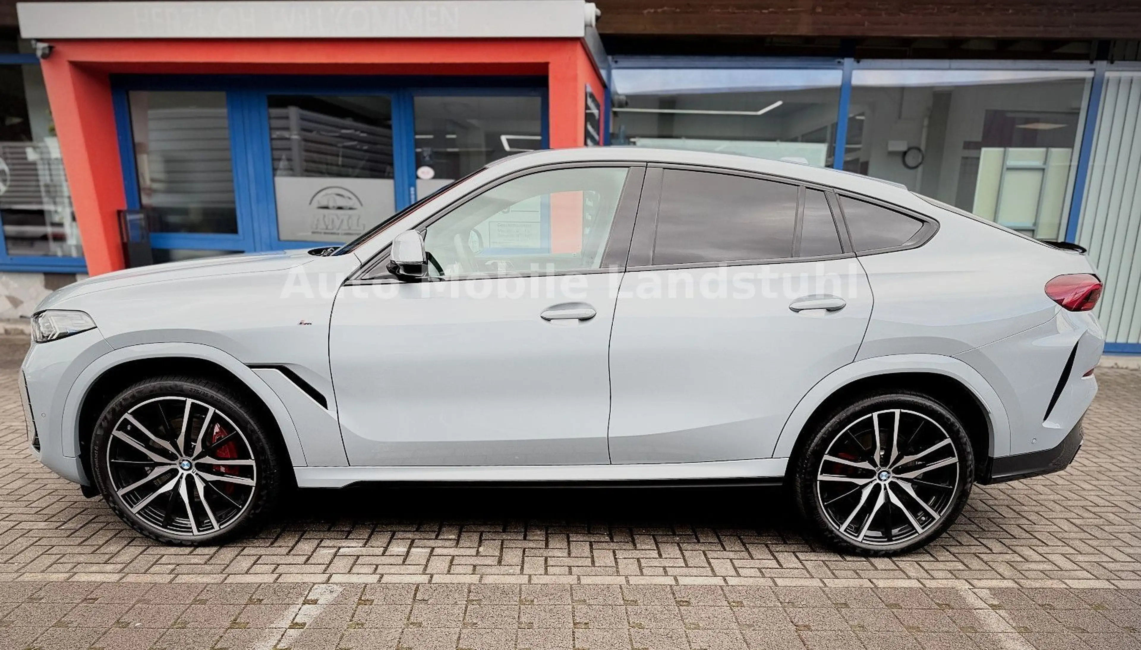 BMW X6 *30d*M-SPORT*LASER*MEMRY*ICON-GLOW*4X-SZHZ*22" — photo 4
