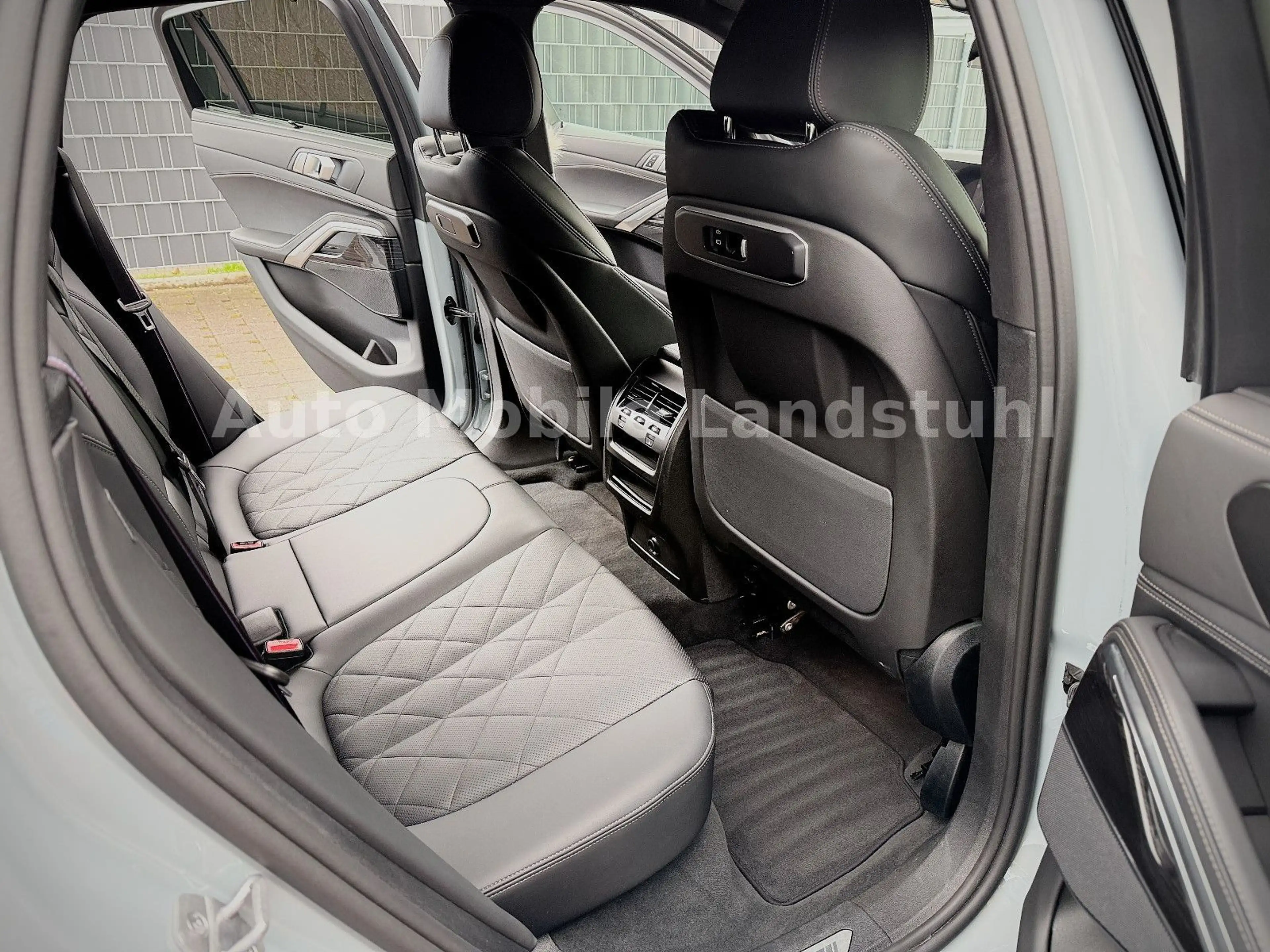 BMW X6 *30d*M-SPORT*LASER*MEMRY*ICON-GLOW*4X-SZHZ*22" — photo 15