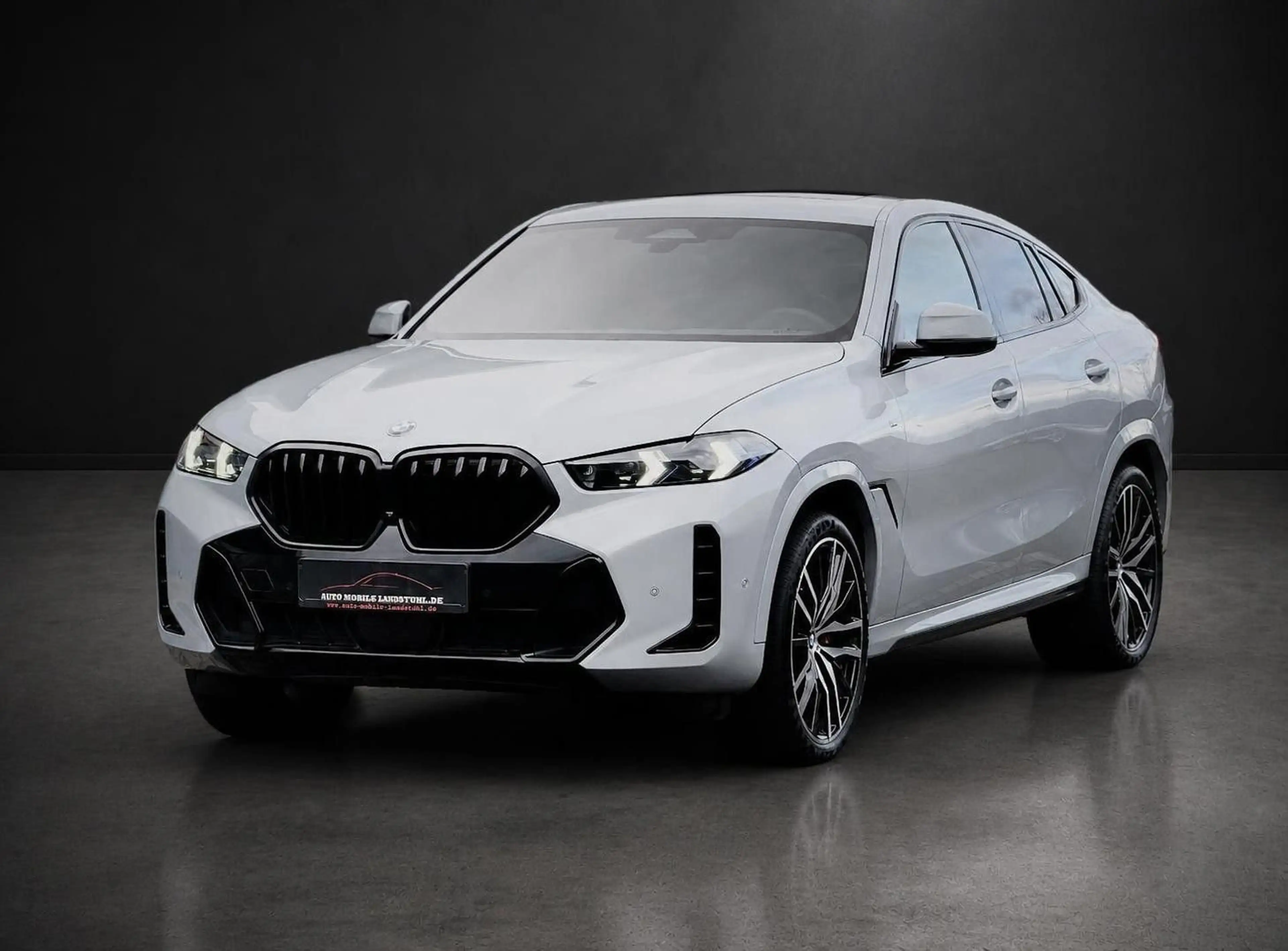 BMW X6 *30d*M-SPORT*LASER*MEMRY*ICON-GLOW*4X-SZHZ*22"