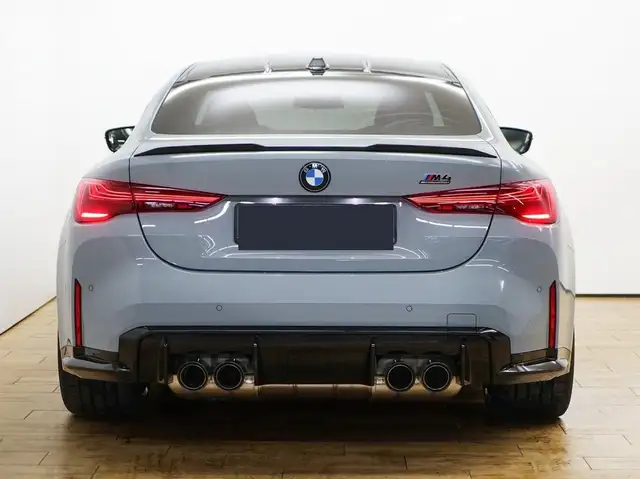 BMW M4 view 14