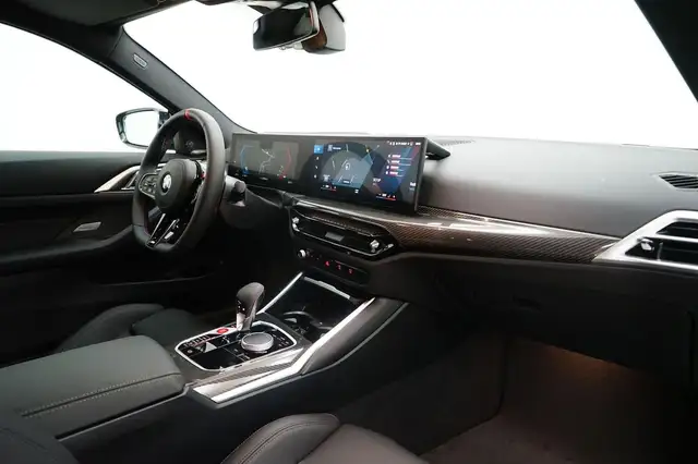 BMW M4 view 10