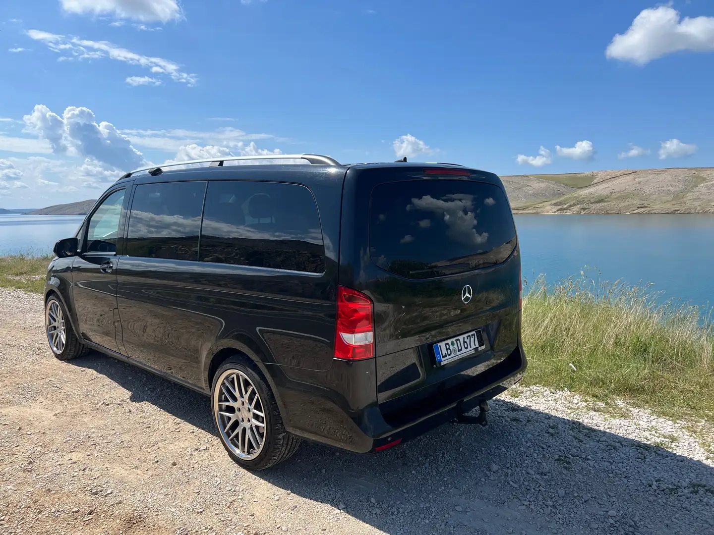 Mercedes-Benz V 220 V 220 (BlueTEC) d lang 7G-TRONIC Schwarz - 2