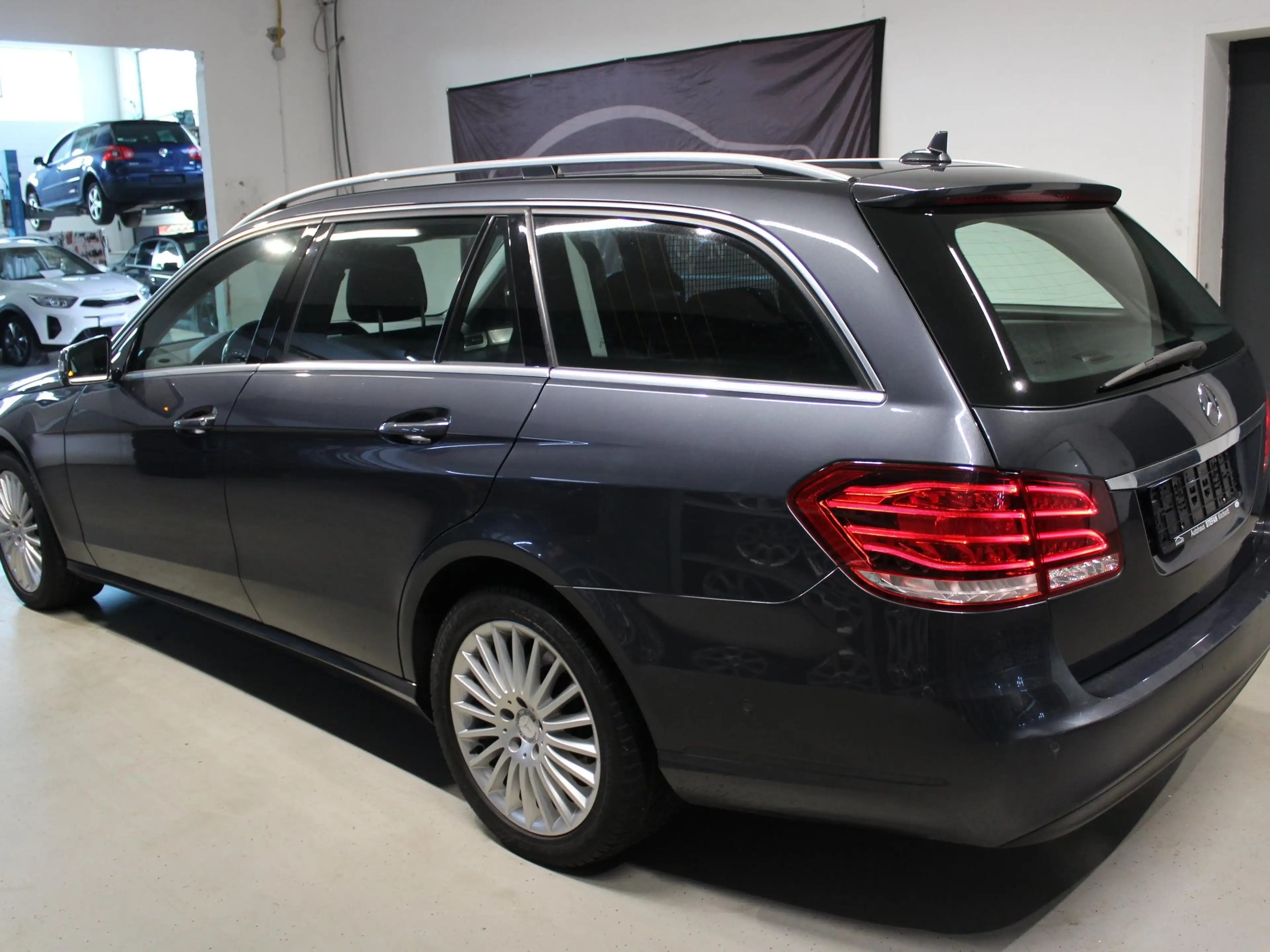Mercedes-Benz E 250 E 250CDI 7G-Tronic*4Matic**Navi*LED*Spur.A*AHK — photo 4