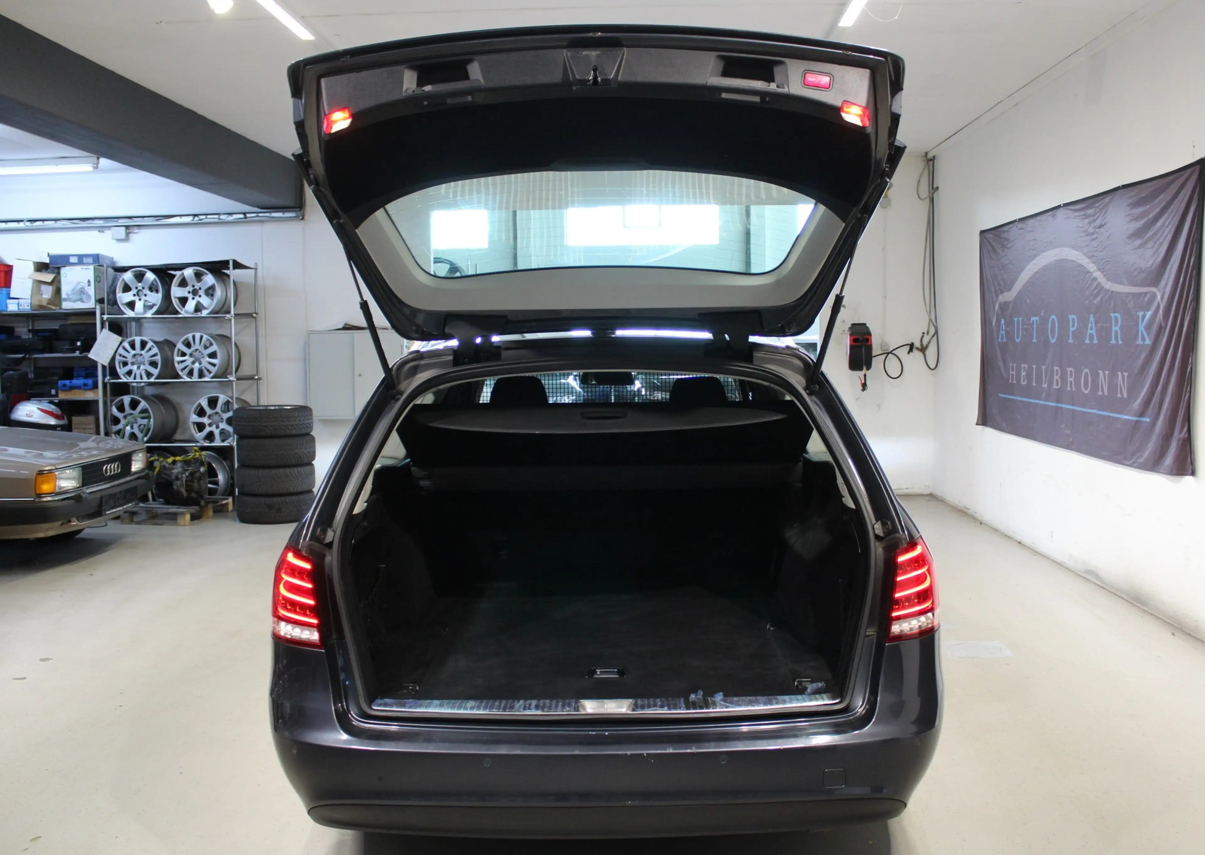 Mercedes-Benz E 250 E 250CDI 7G-Tronic*4Matic**Navi*LED*Spur.A*AHK — photo 7