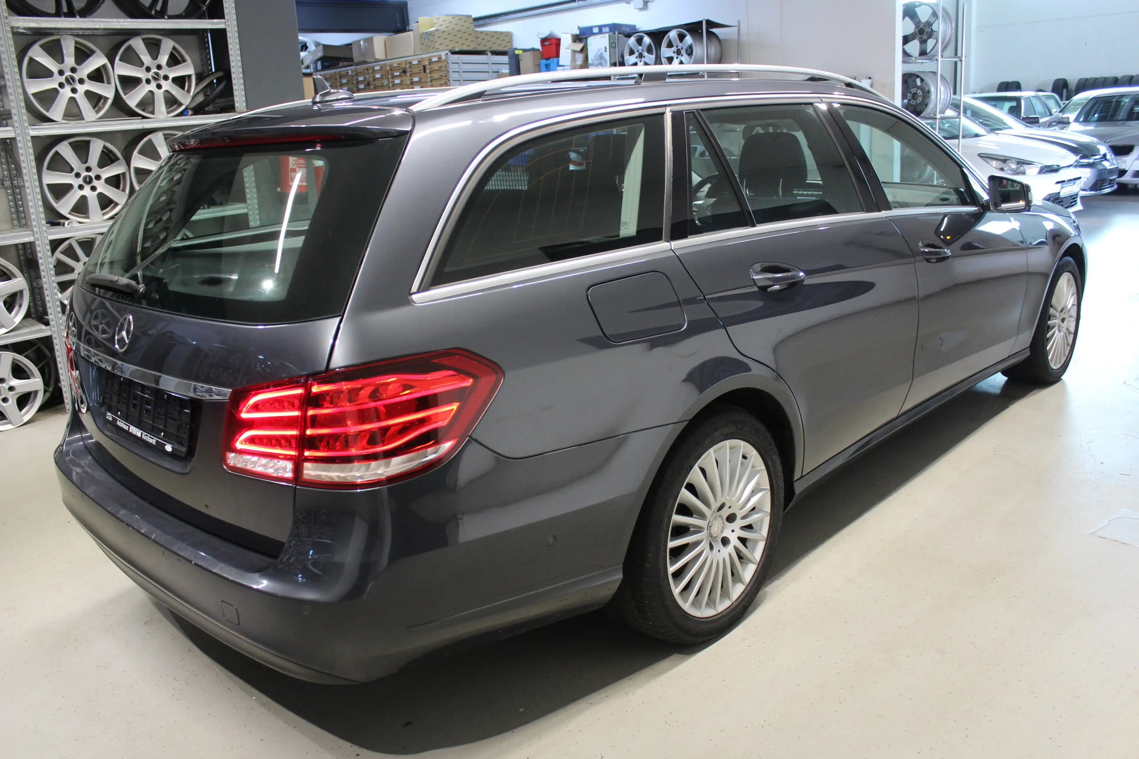 Mercedes-Benz E 250 E 250CDI 7G-Tronic*4Matic**Navi*LED*Spur.A*AHK — photo 6