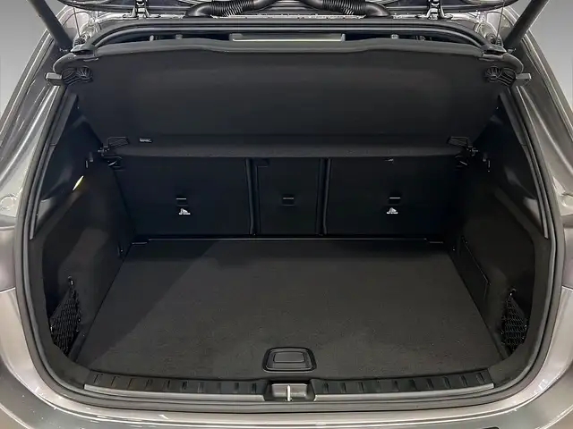 Mercedes-Benz Gla Class view 6