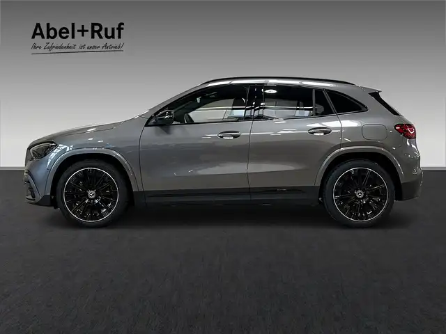 Mercedes-Benz Gla Class view 4