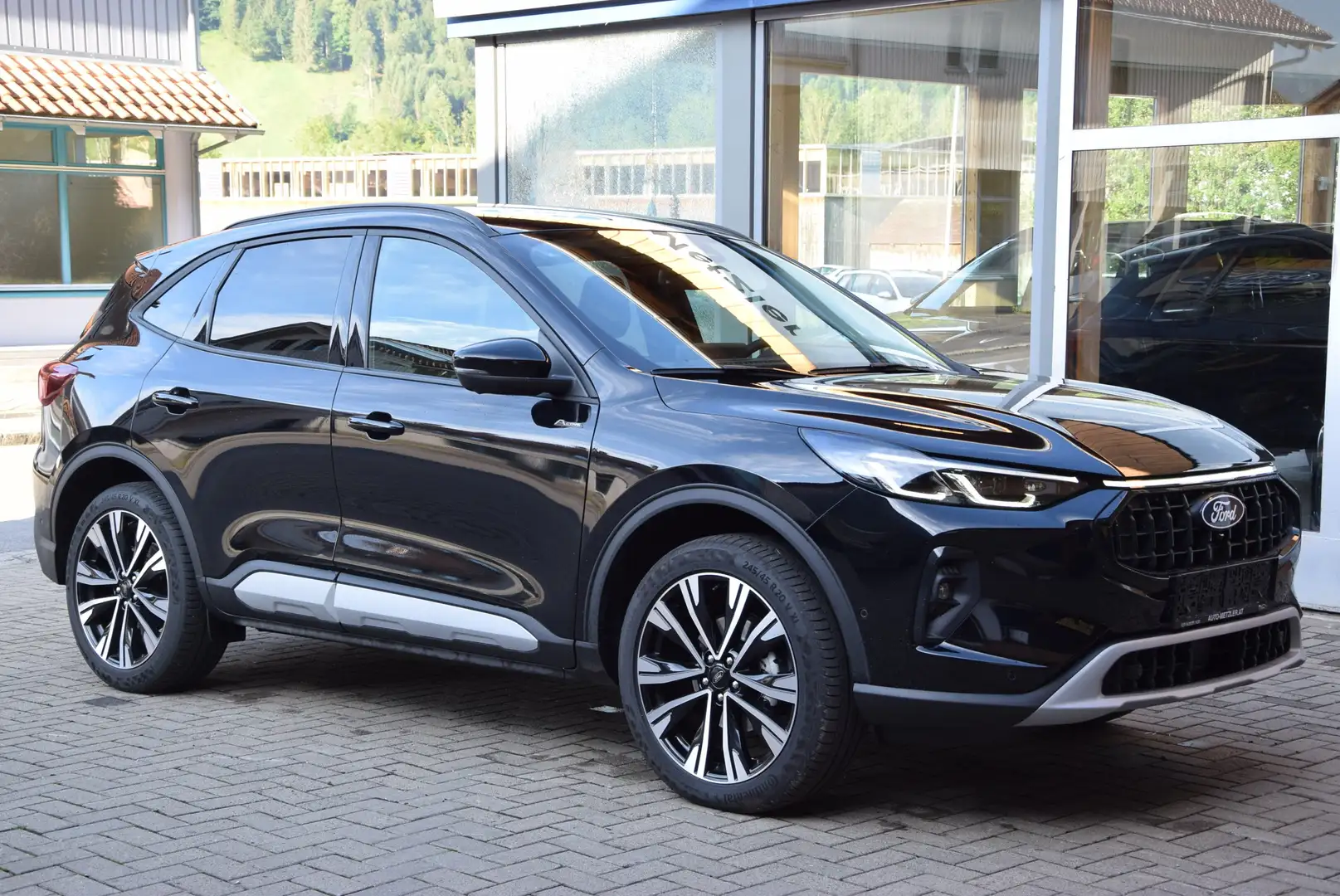 Ford Kuga Hybrid ST-Line X Allrad Schwarz - 2