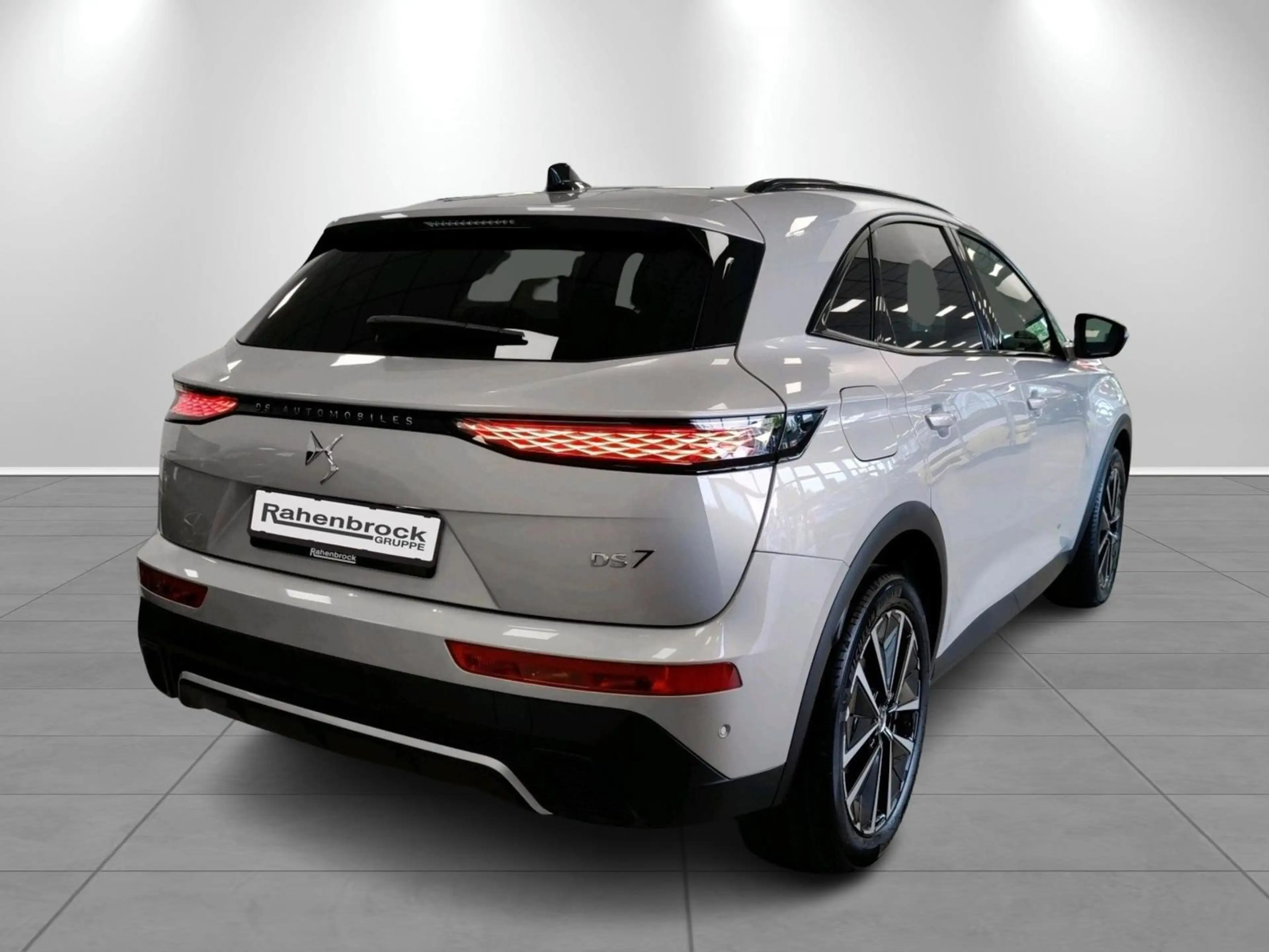 DS Automobiles DS 7 Crossback ÉTOILE BlueHDI 130 PS — photo 4