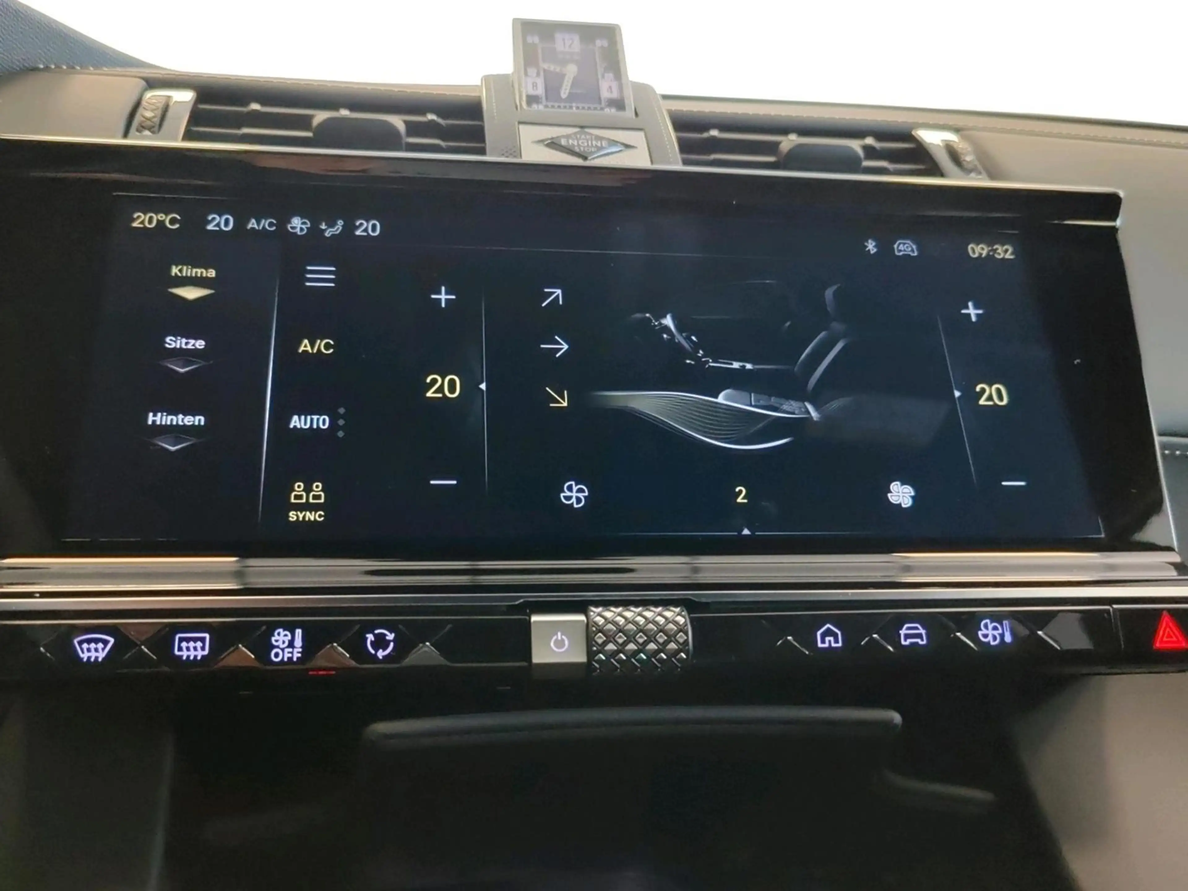 DS Automobiles DS 7 Crossback ÉTOILE BlueHDI 130 PS — photo 12