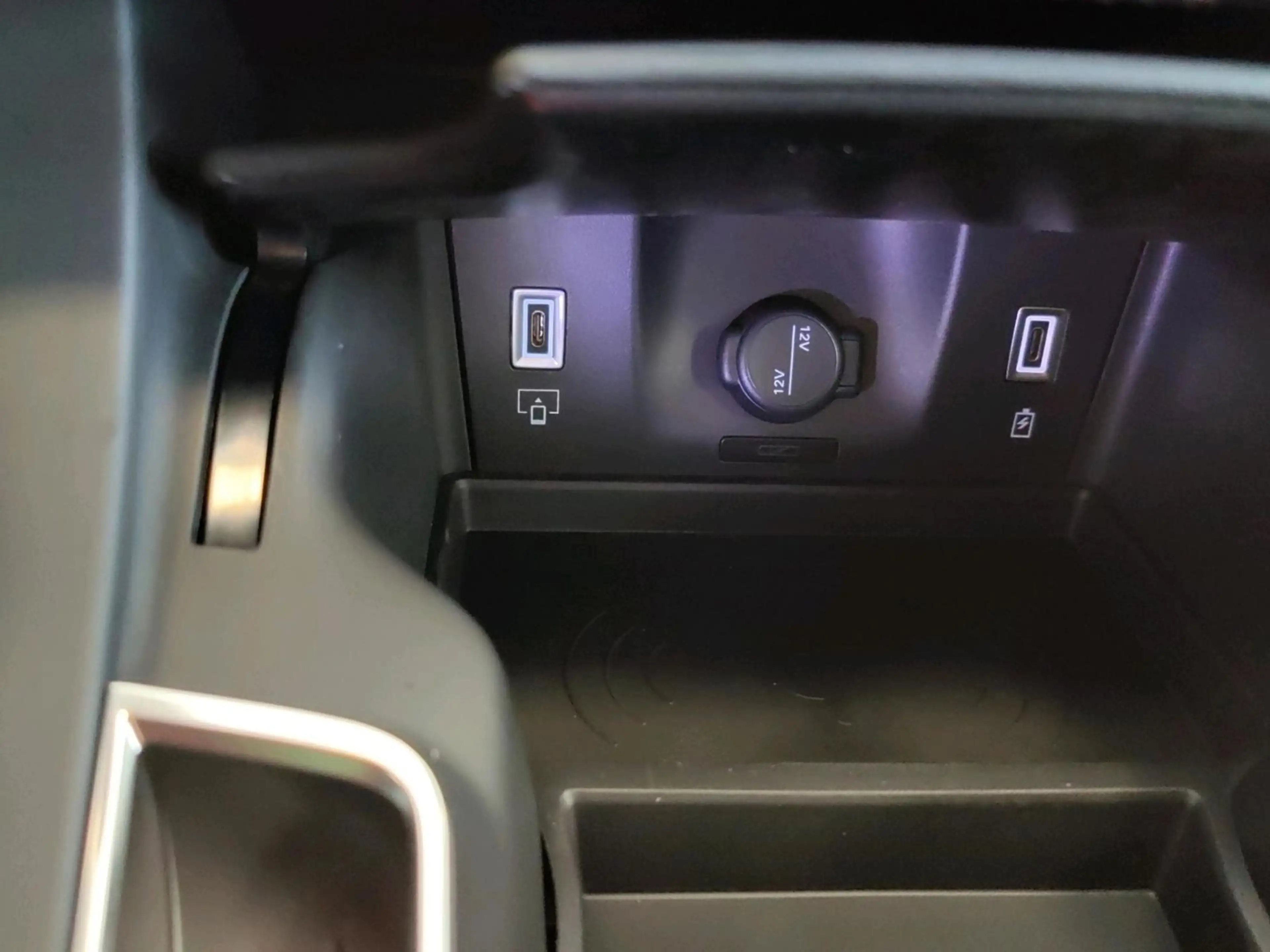 DS Automobiles DS 7 Crossback ÉTOILE BlueHDI 130 PS — photo 15