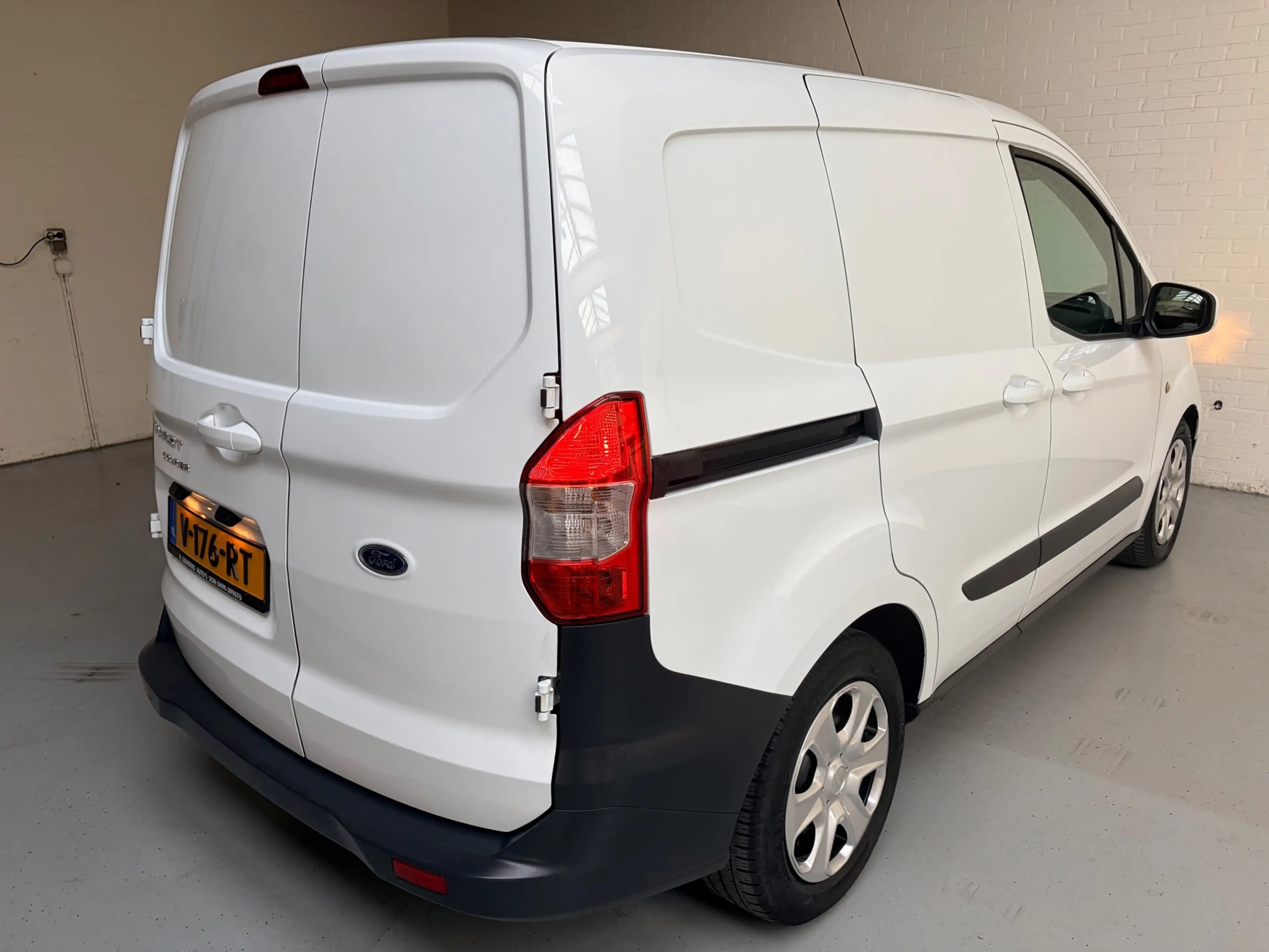 Ford Transit Courier 1.5 TDCI Trend, Airco, CruiseControl, Stoel verwar — photo 8