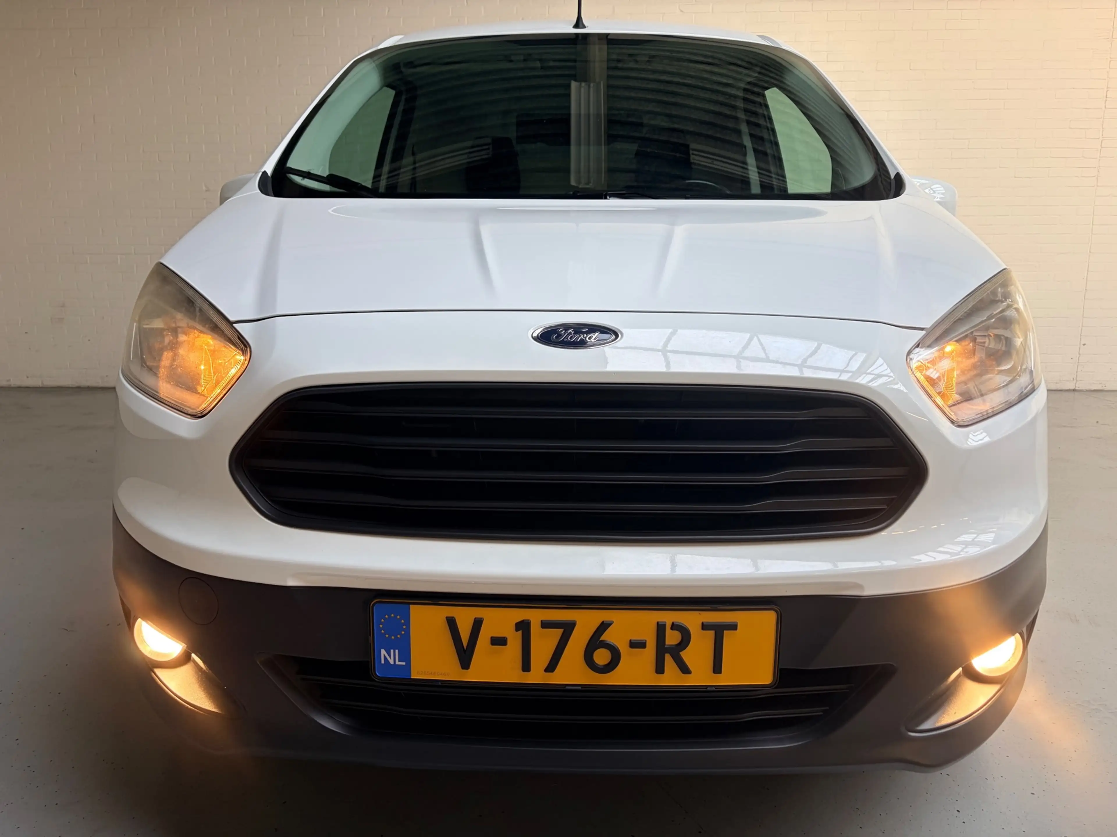 Ford Transit Courier 1.5 TDCI Trend, Airco, CruiseControl, Stoel verwar — photo 11