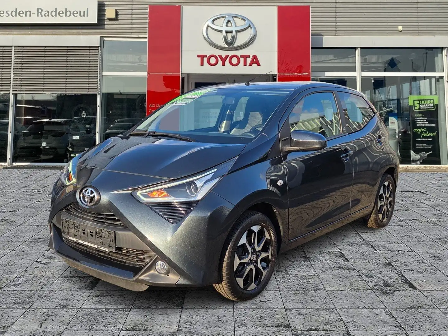 Toyota Aygo 1.0 x-play Team D Kam.+LM+Facelift+SpurH Grau - 2