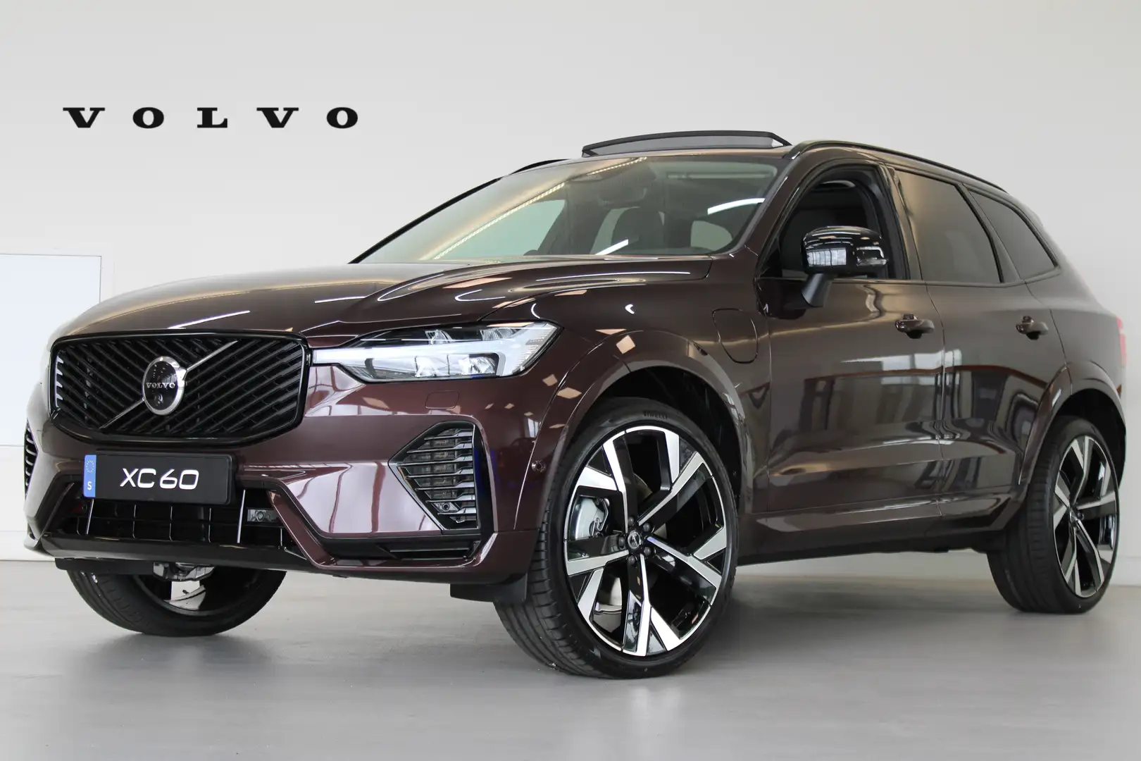 Volvo XC60 T6 350PK AWD Ultra Dark | Executive | 22" | Luchtv Rot - 1