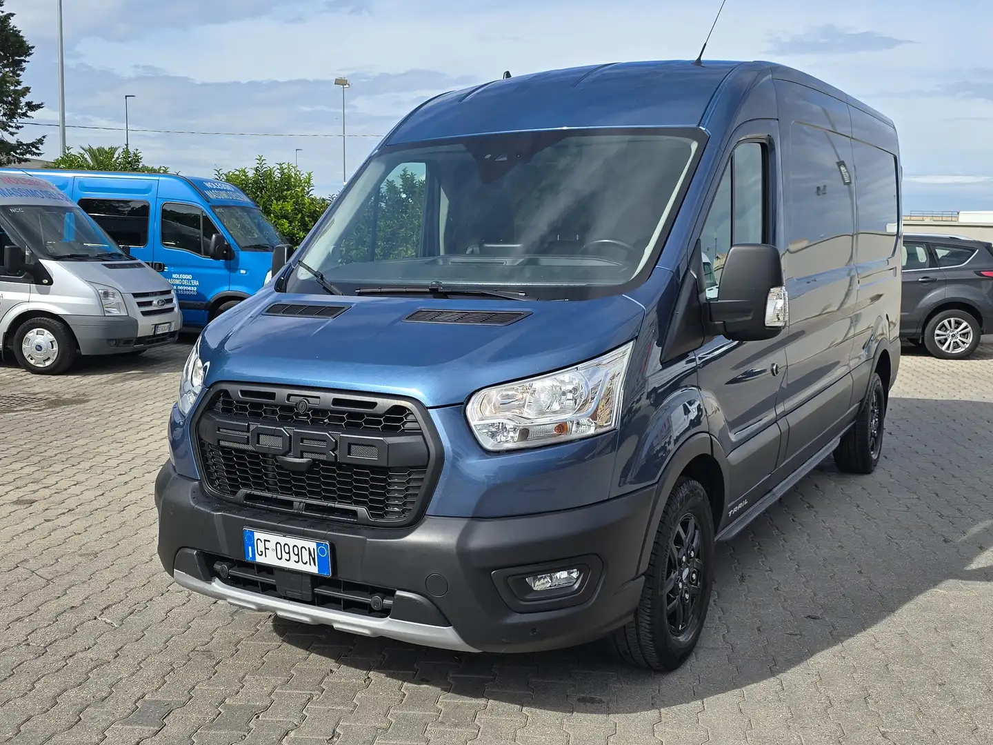 Ford Transit 350 L3 H2 TRAIL 2.0cc 170cv FULL Blau - 1