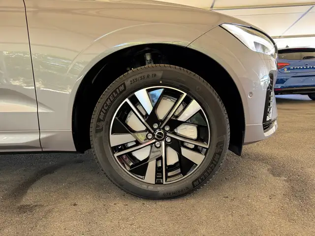 Volvo XC60 T6 Plus Dark eAWD Ansicht 6