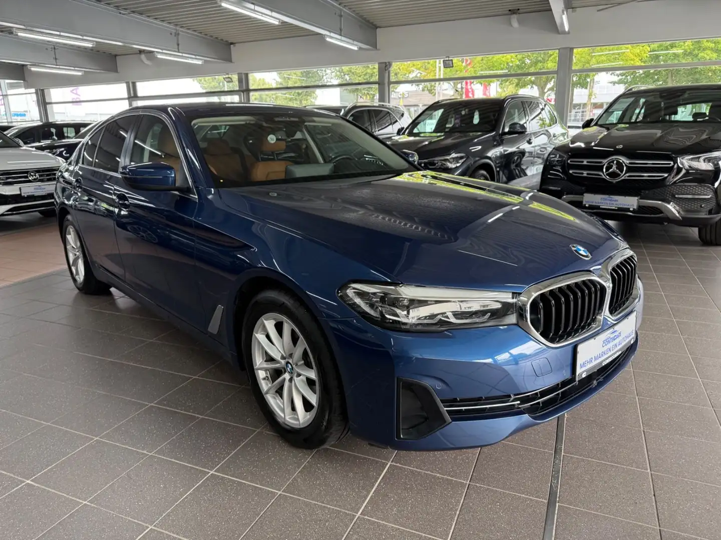 BMW 520 520d Lim. Business+DAP+HuD+HiFi+Memory+Standheiz Bleu - 2