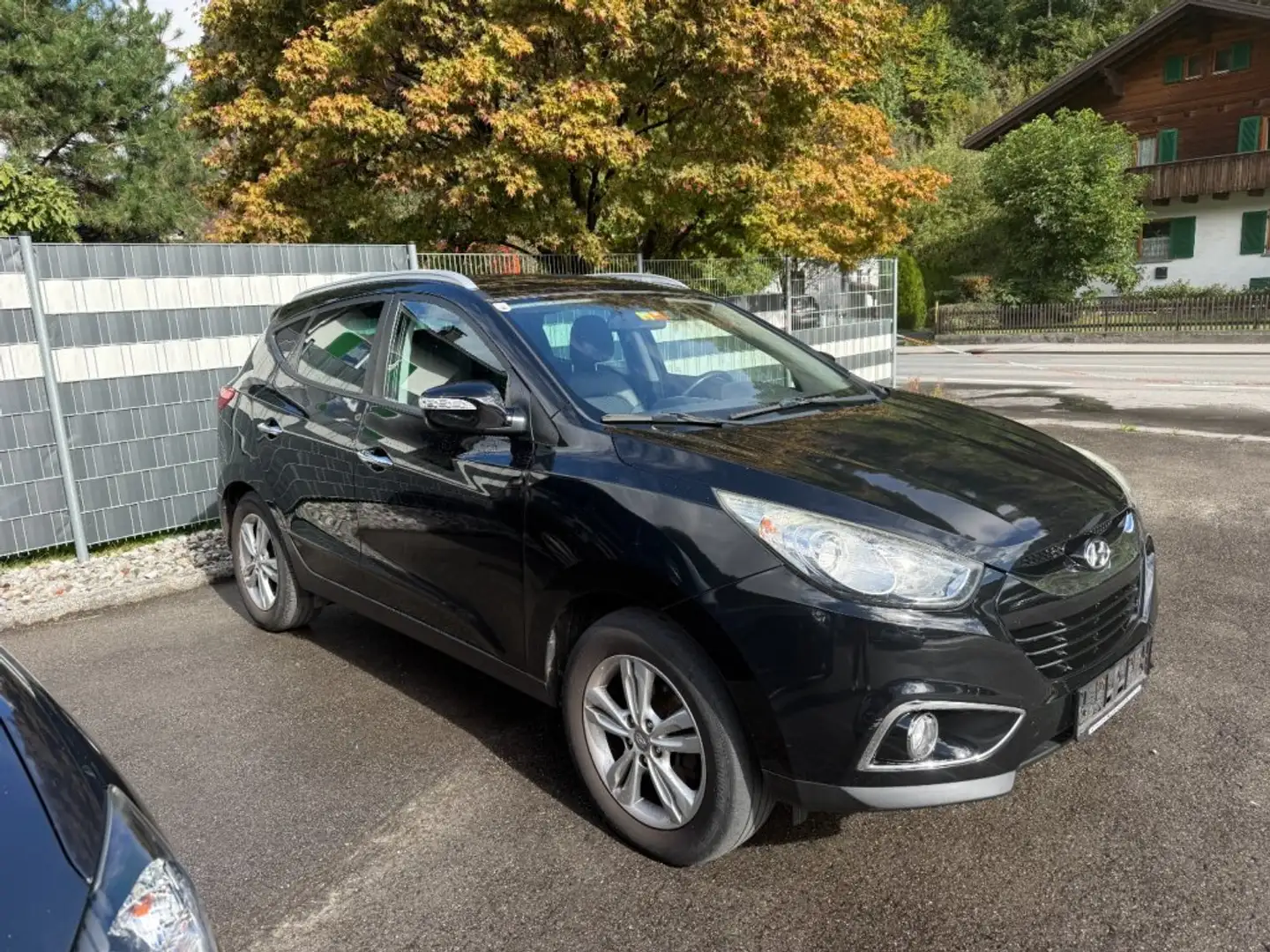 Hyundai iX35 iX35 2,0 CRDi Premium 4WD Premium Schwarz - 1