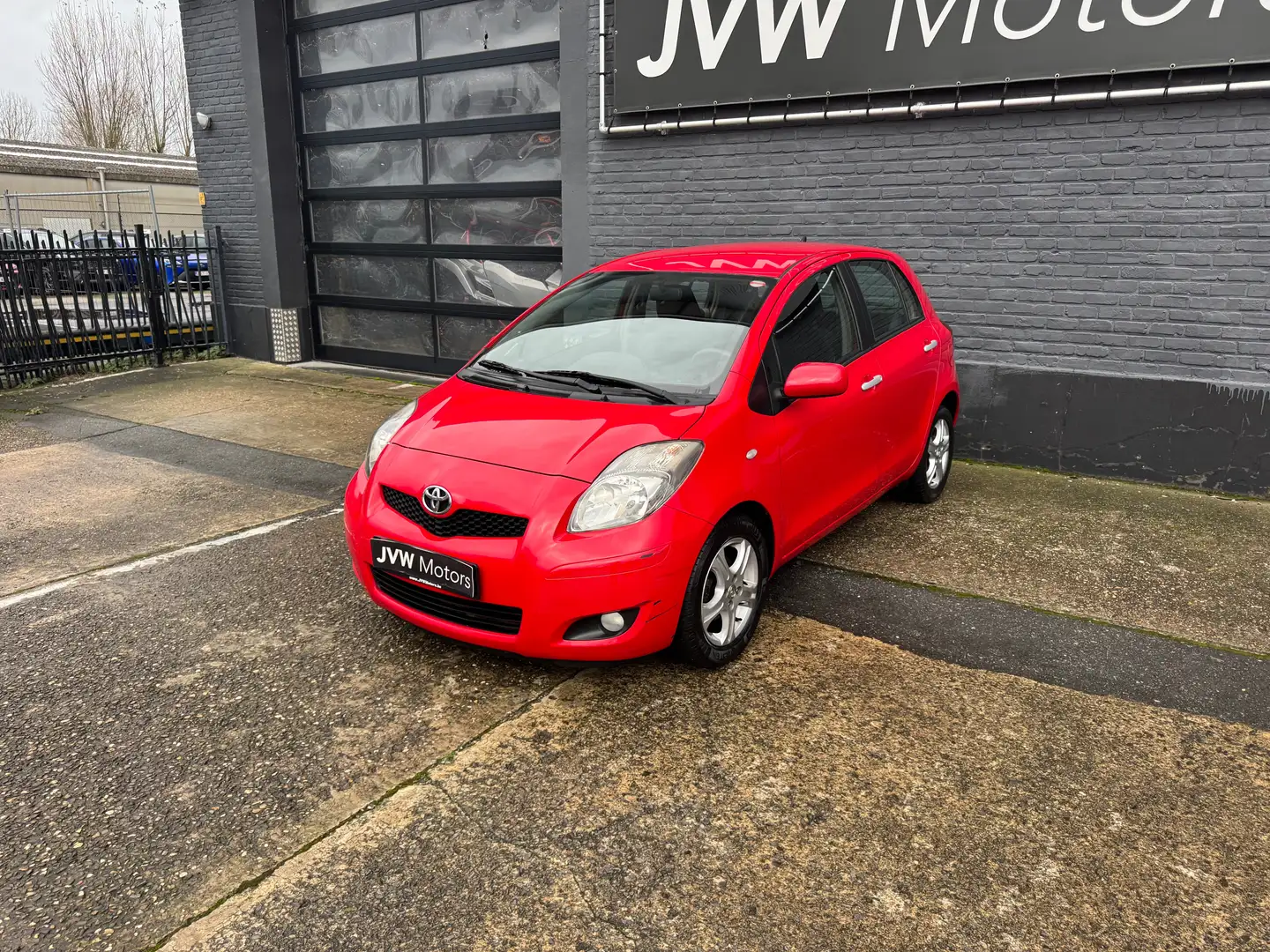 Toyota Yaris 1.33 VVT-i * Automaat * Airco * 63Dkm * Garantie Rood - 1