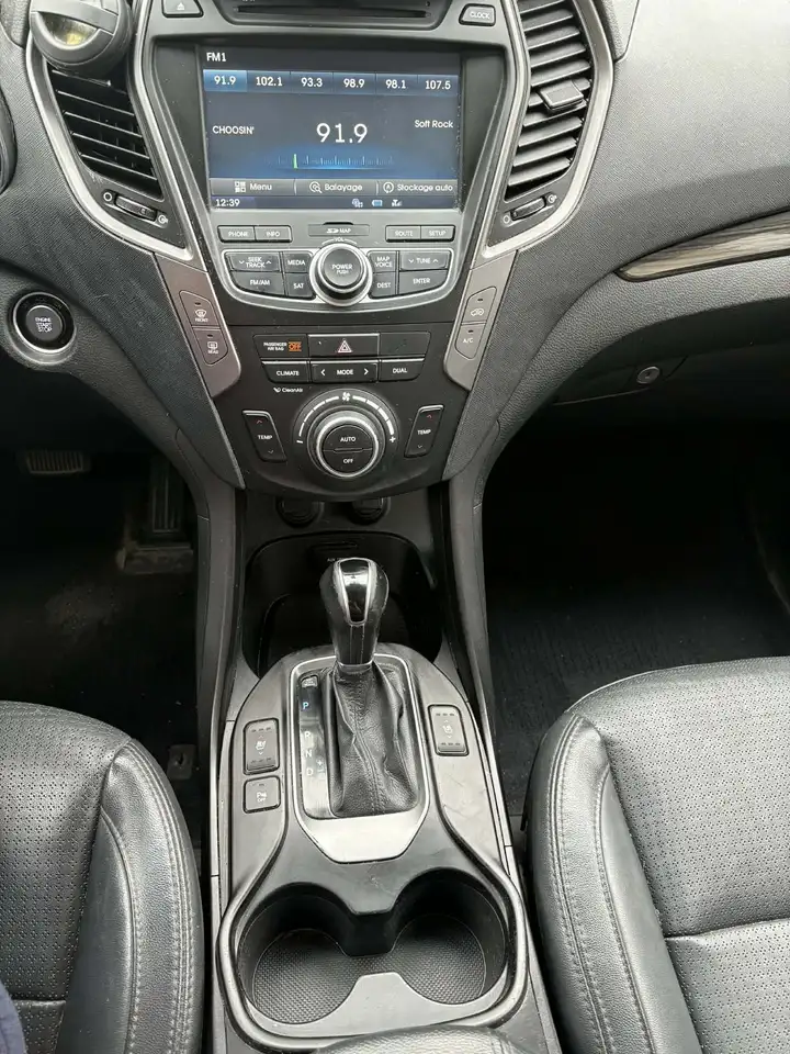 Hyundai SANTA FE снимка Hyundai SANTA FE