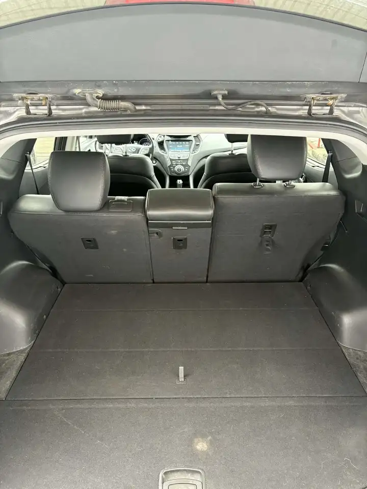 Hyundai SANTA FE снимка Hyundai SANTA FE