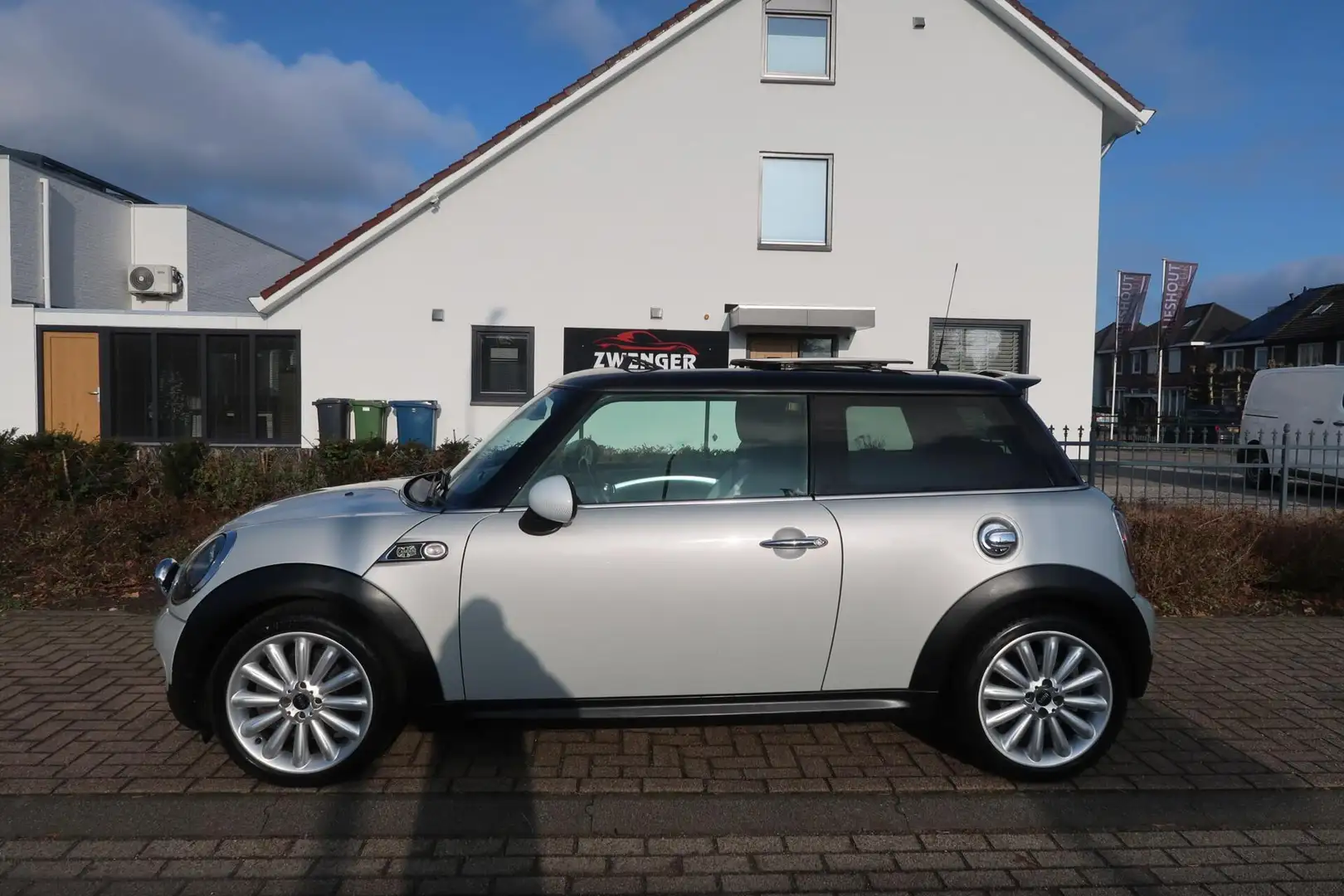 MINI Cooper S Mini 1.6 Camden PANORAMADAK|HARMAN-KARDON|AIRCO|CR Grijs - 2