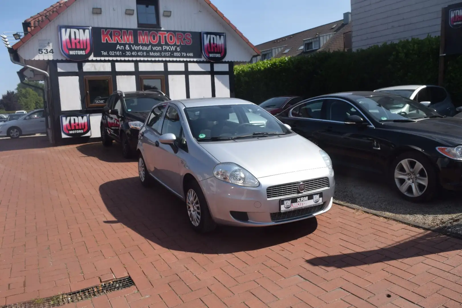 Fiat Grande Punto 1.4 8V  TÜV/AU NEU,KLIMA,CITY-SERVO Gris - 2