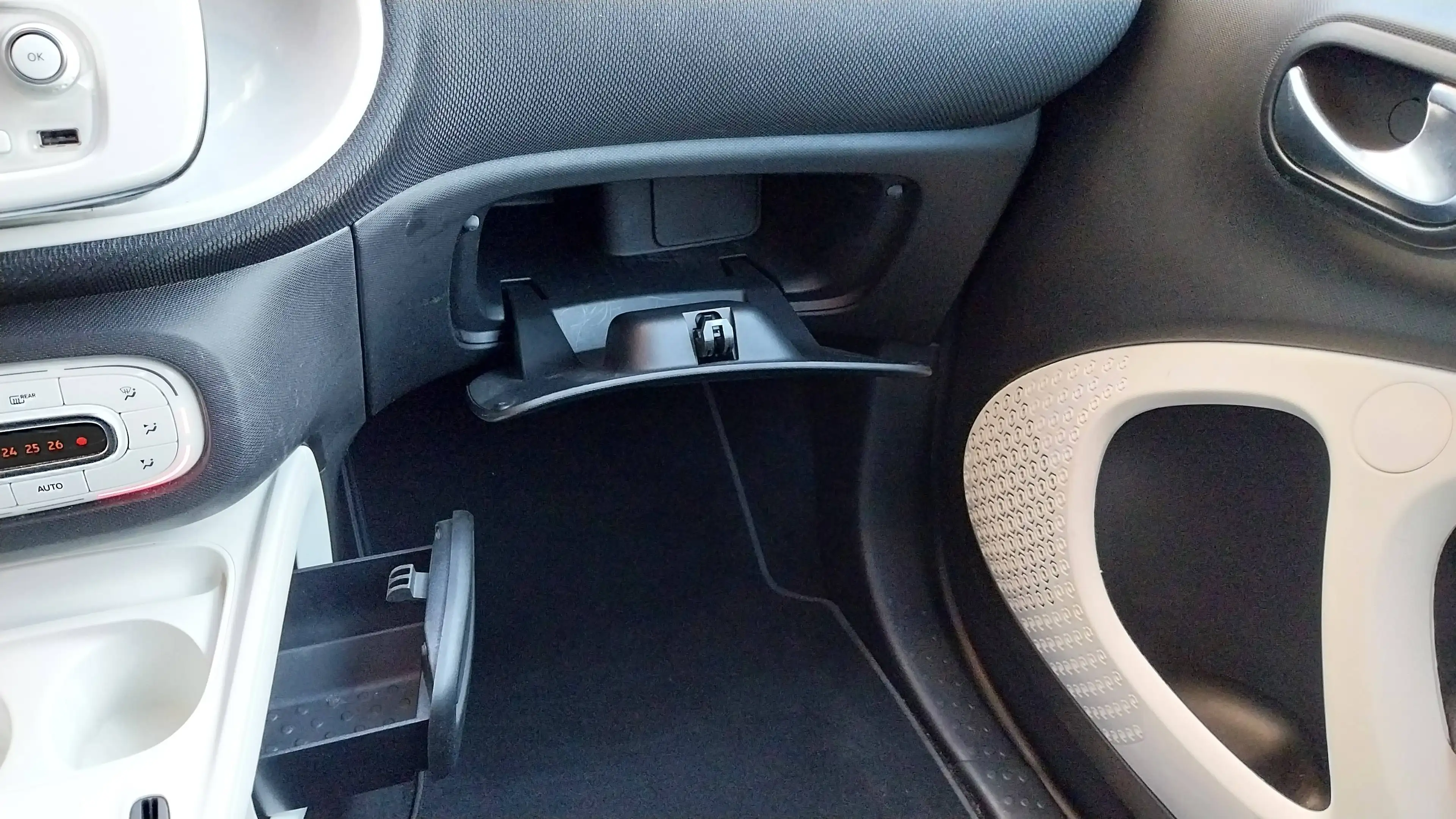smart forTwo Passion 90PS | 52TKM | Pano | SHZ | Tempomat — photo 14