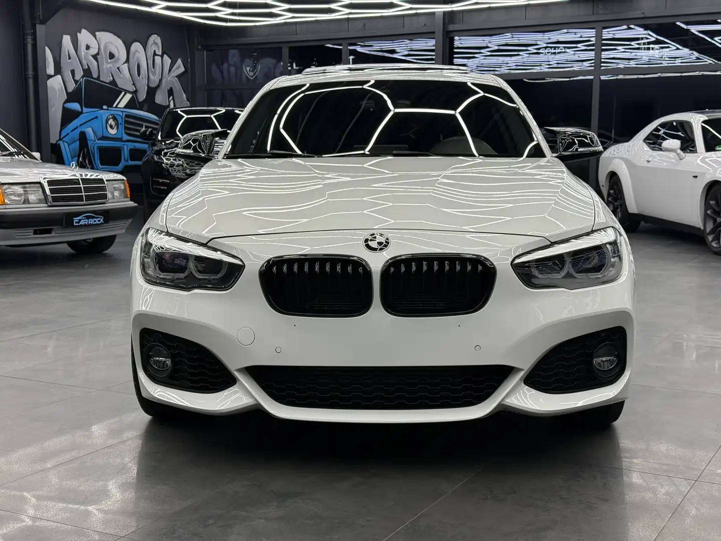 BMW 118 118 i Edition M Sport Shadow Weiß - 2