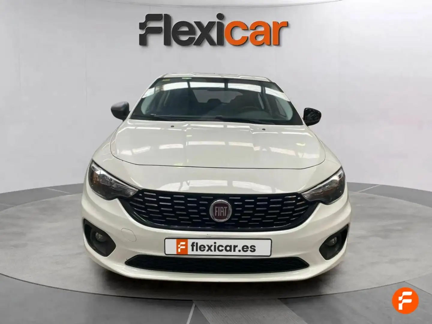 Fiat Tipo Sedán 1.6 Multijet II Lounge Blanco - 2