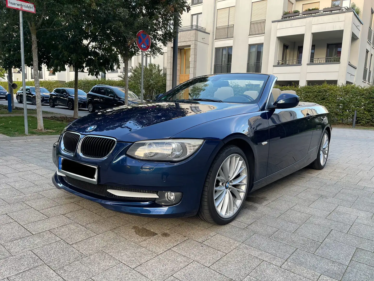 BMW 320 320i Cabrio Aut. Edition Exclusive! TÜV Neu! Lede Blau - 2