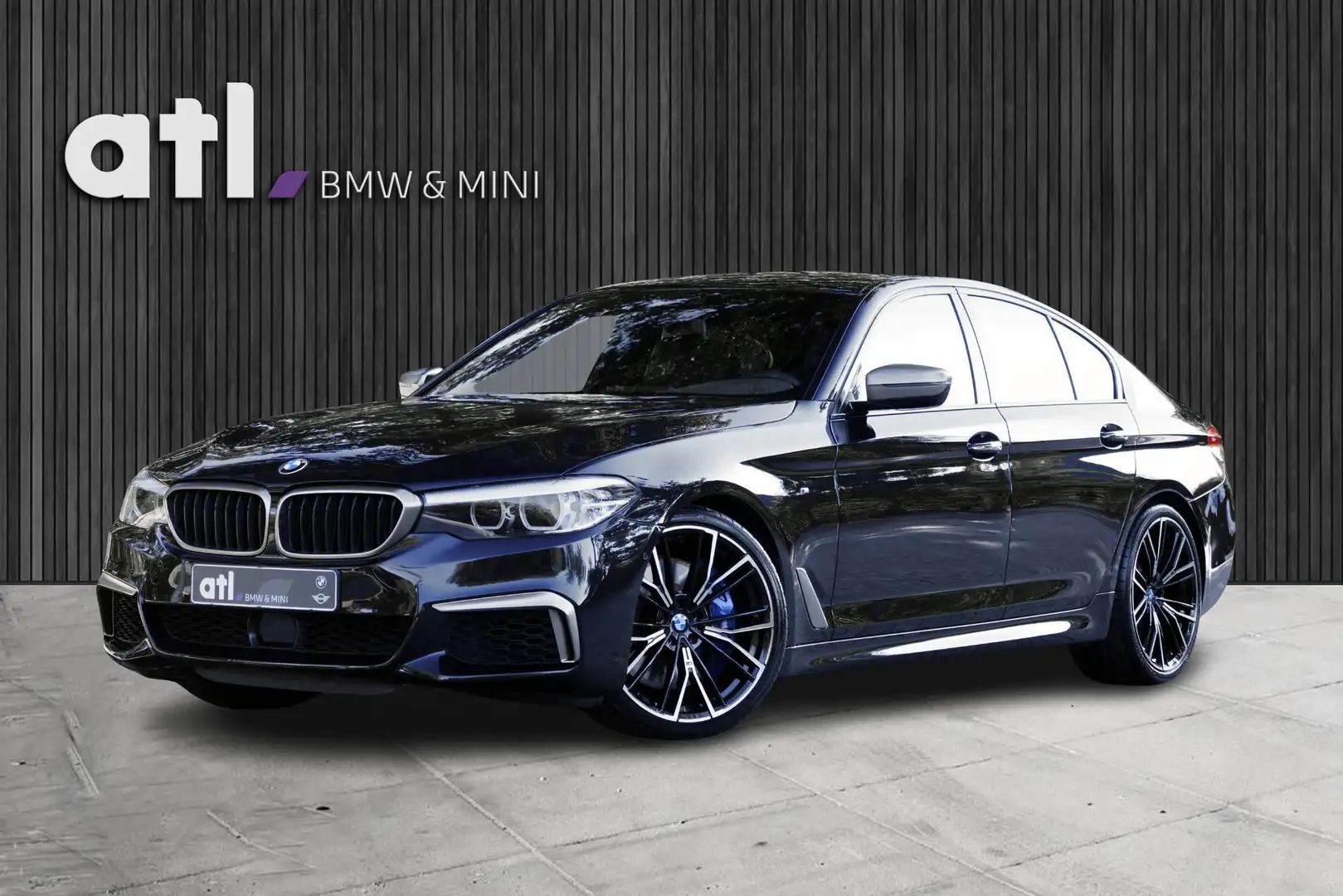 BMW M550 5-serie M550i xDrive Executive M-Sport | Merino le Negro - 1